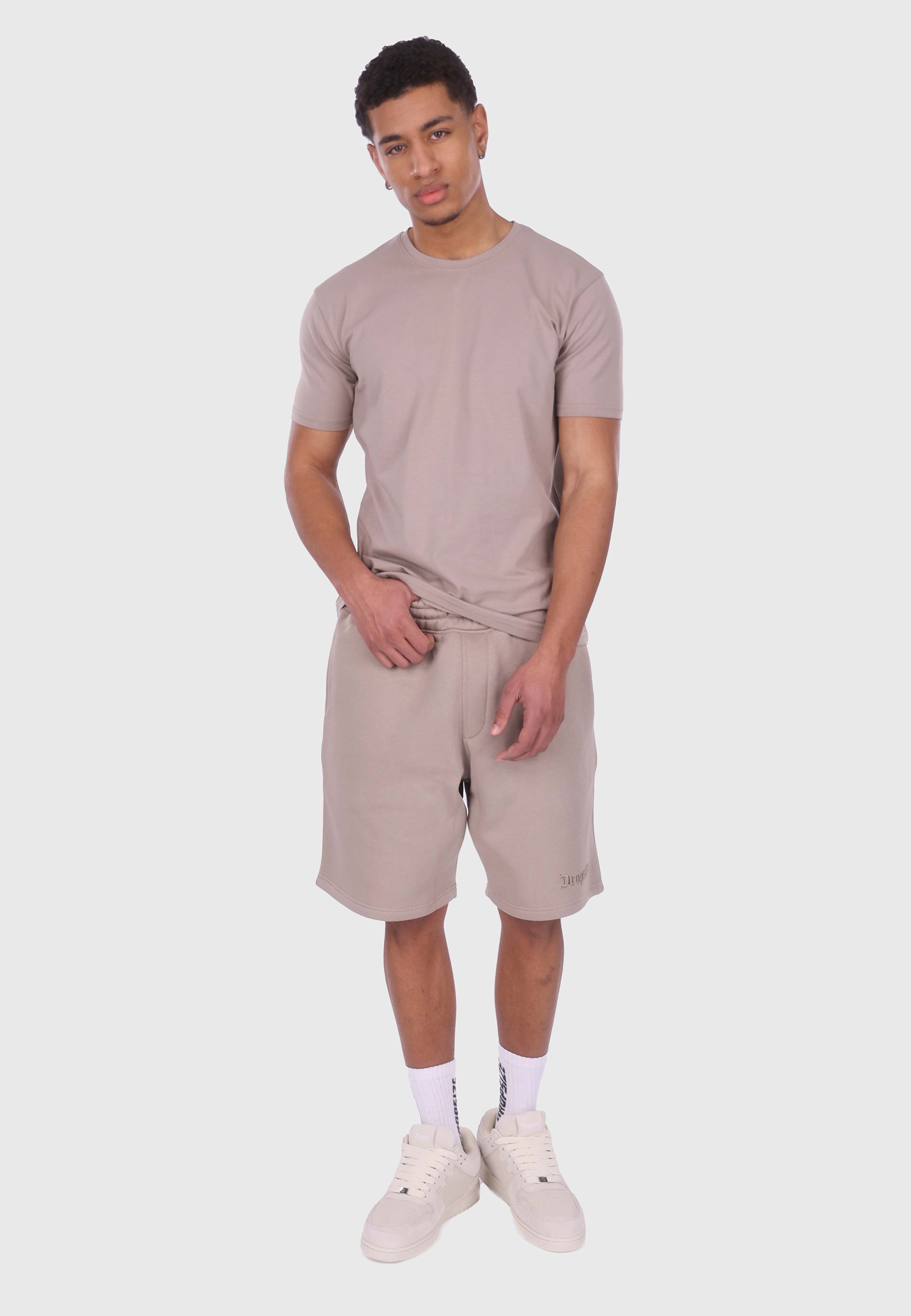 Dropsize Sweatshorts »Dropsize HEAVY EMBO SWEAT SHORTS«