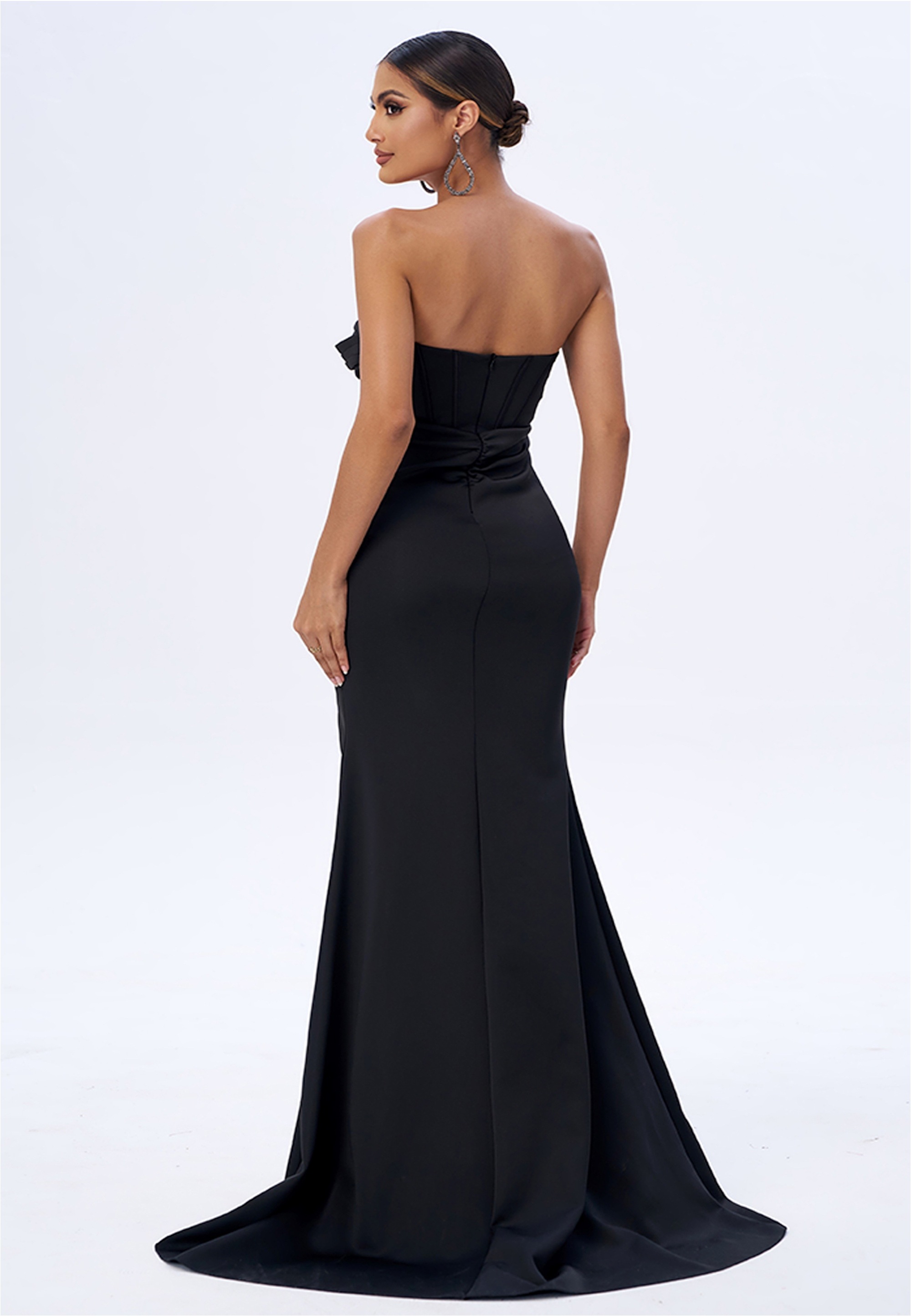 Moda Minx Jerseykleid »TYLA«, mit tollem Beinschlitz und Cut Out-Element