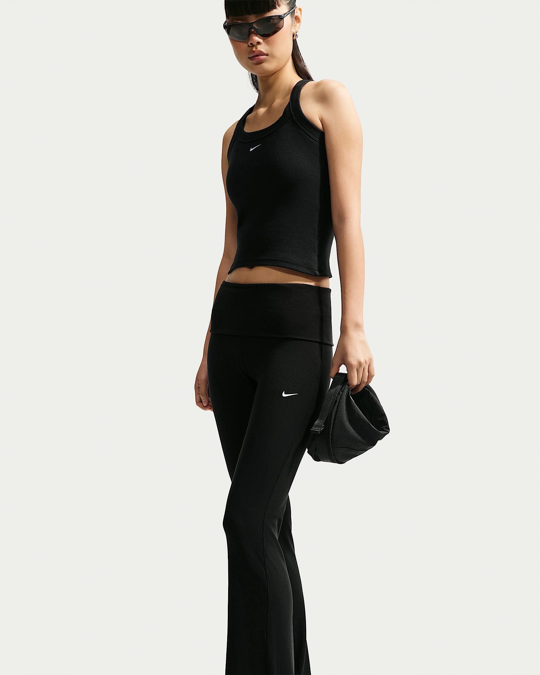 Nike Sportswear Sporthose »W NSW CHILL KNIT RIB PANT«  mit elastischem Bund, lässige Silhouette