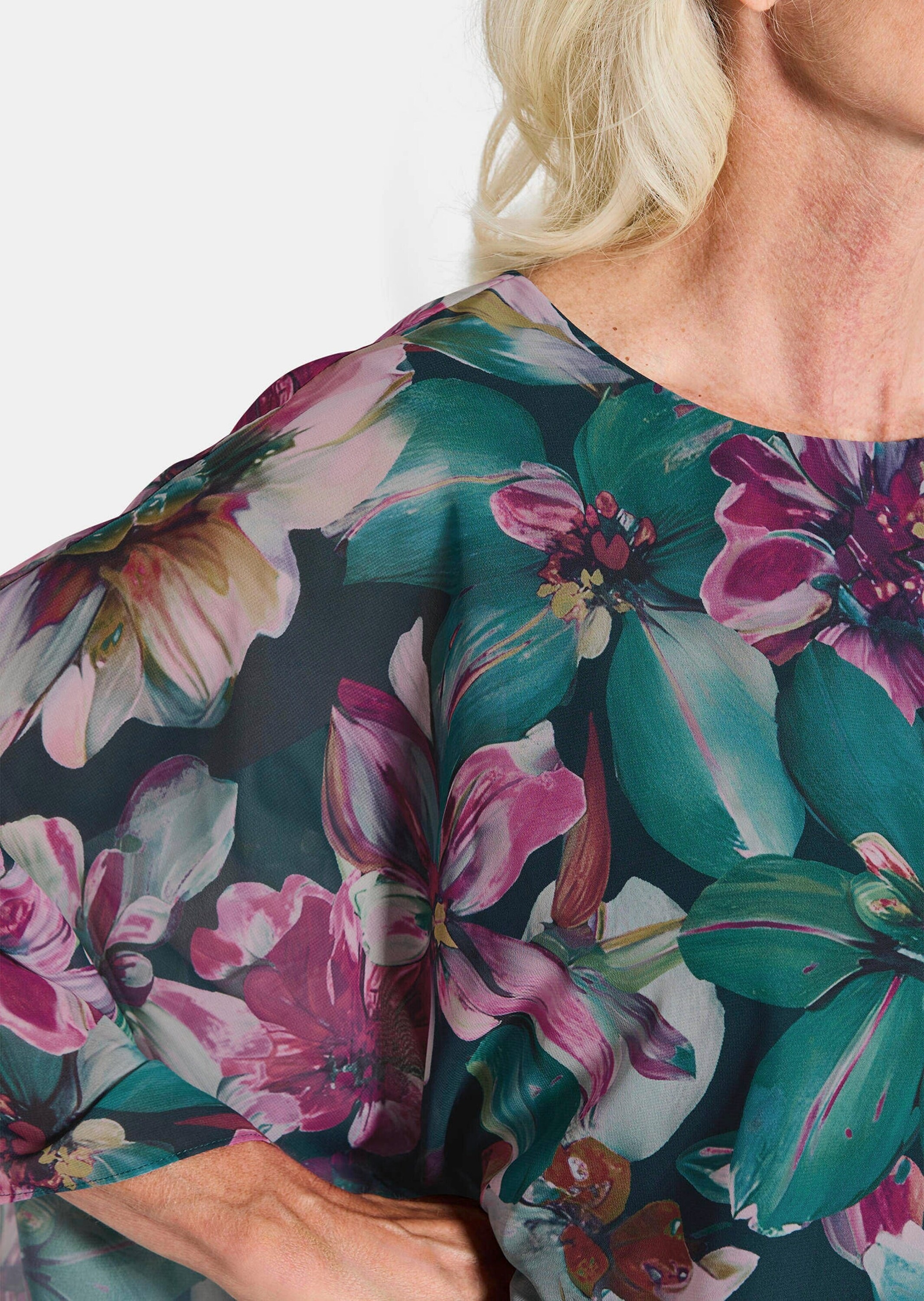 GOLDNER Tunika »Kurzgröße Blusenshirt mit Überwurf aus Chiffon«