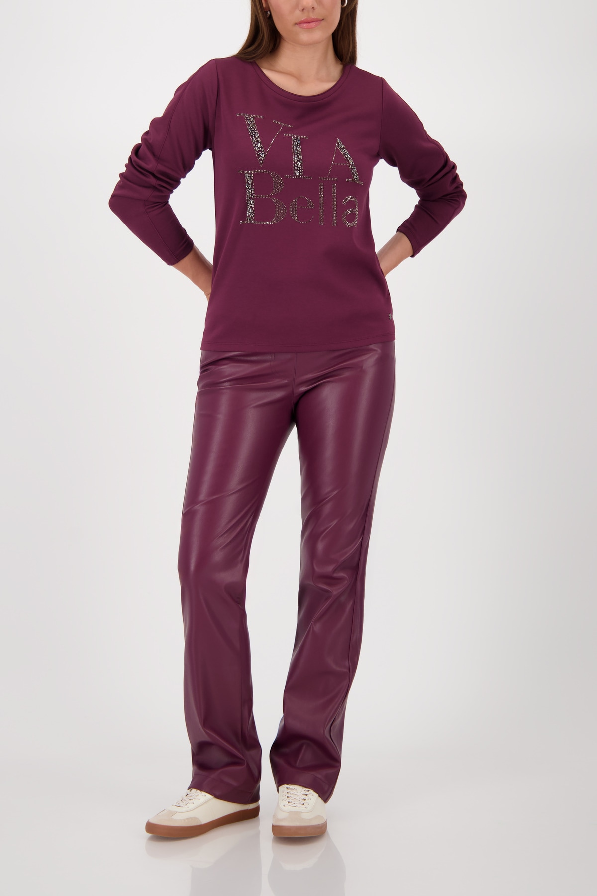 Monari Sweatshirt »Sweatshirt Sweat Schmuckschrift«, Regular fit mit Rundhalsausschnitt