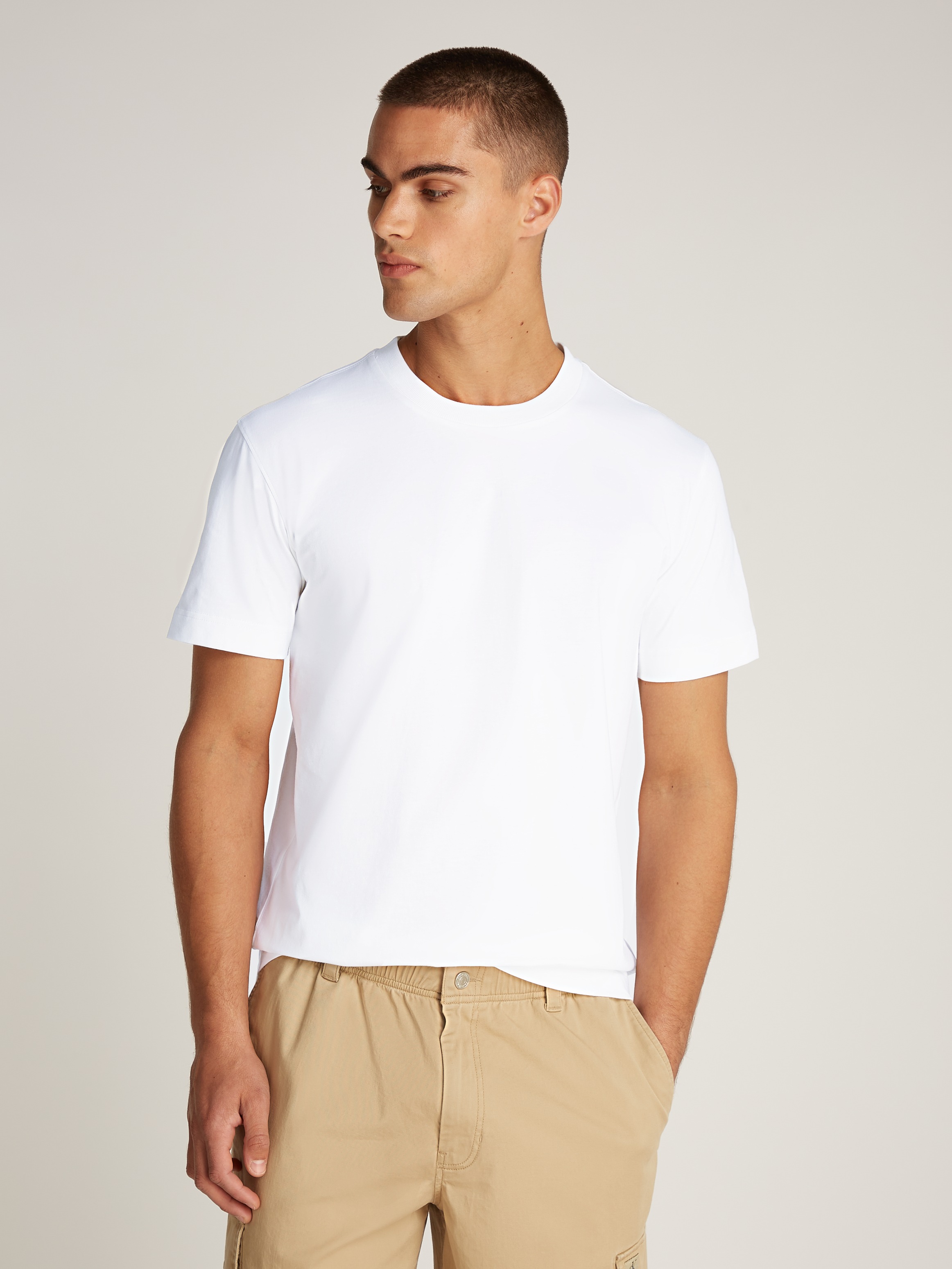 Calvin Klein Jeans Rundhalsshirt »WOVEN LABEL REGULAR TEE«, Logostickerei