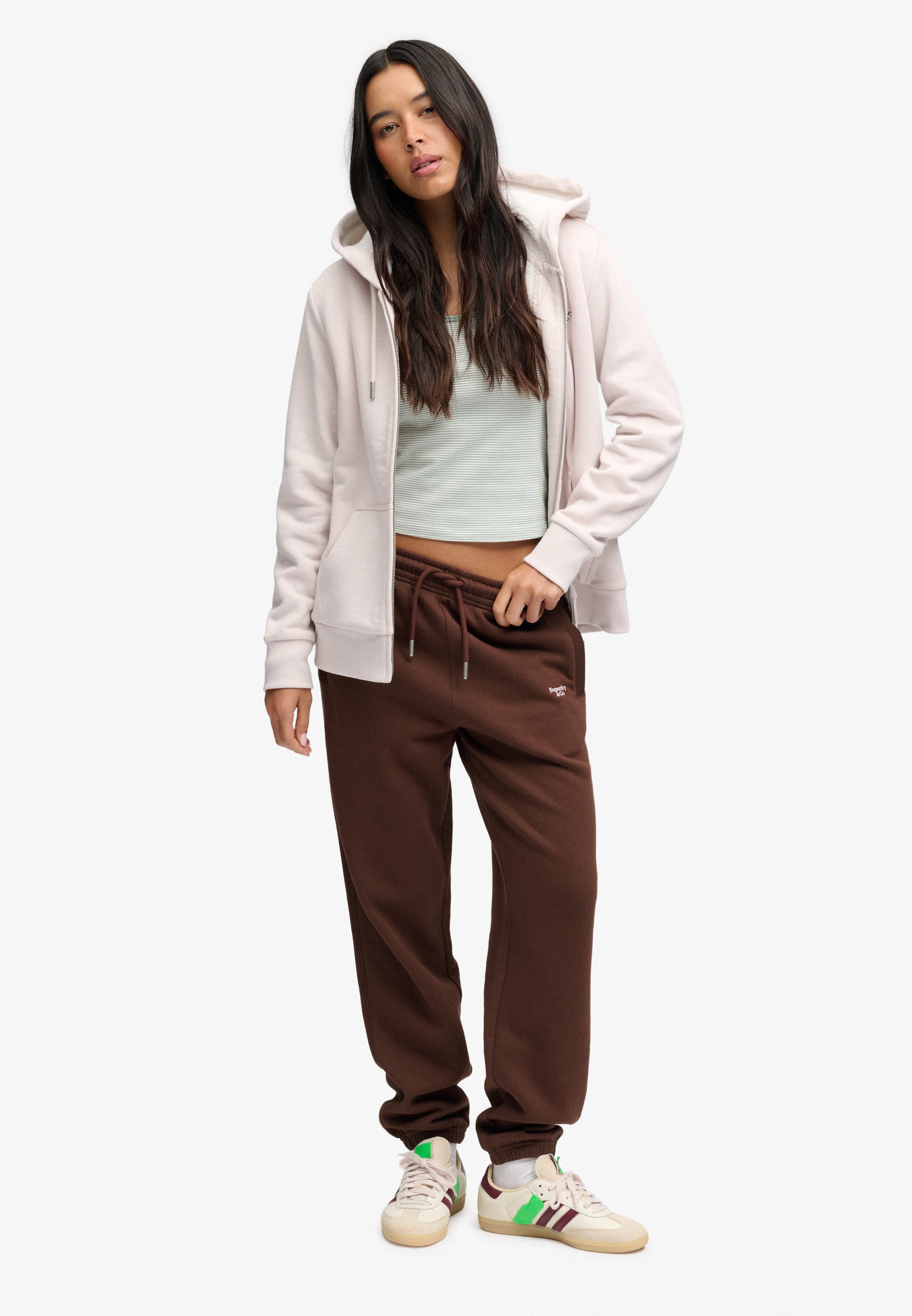 Superdry Sweathose »SIGNATURE EMB CUFFED JOGGER«  Baumwollmischung, relaxed fit