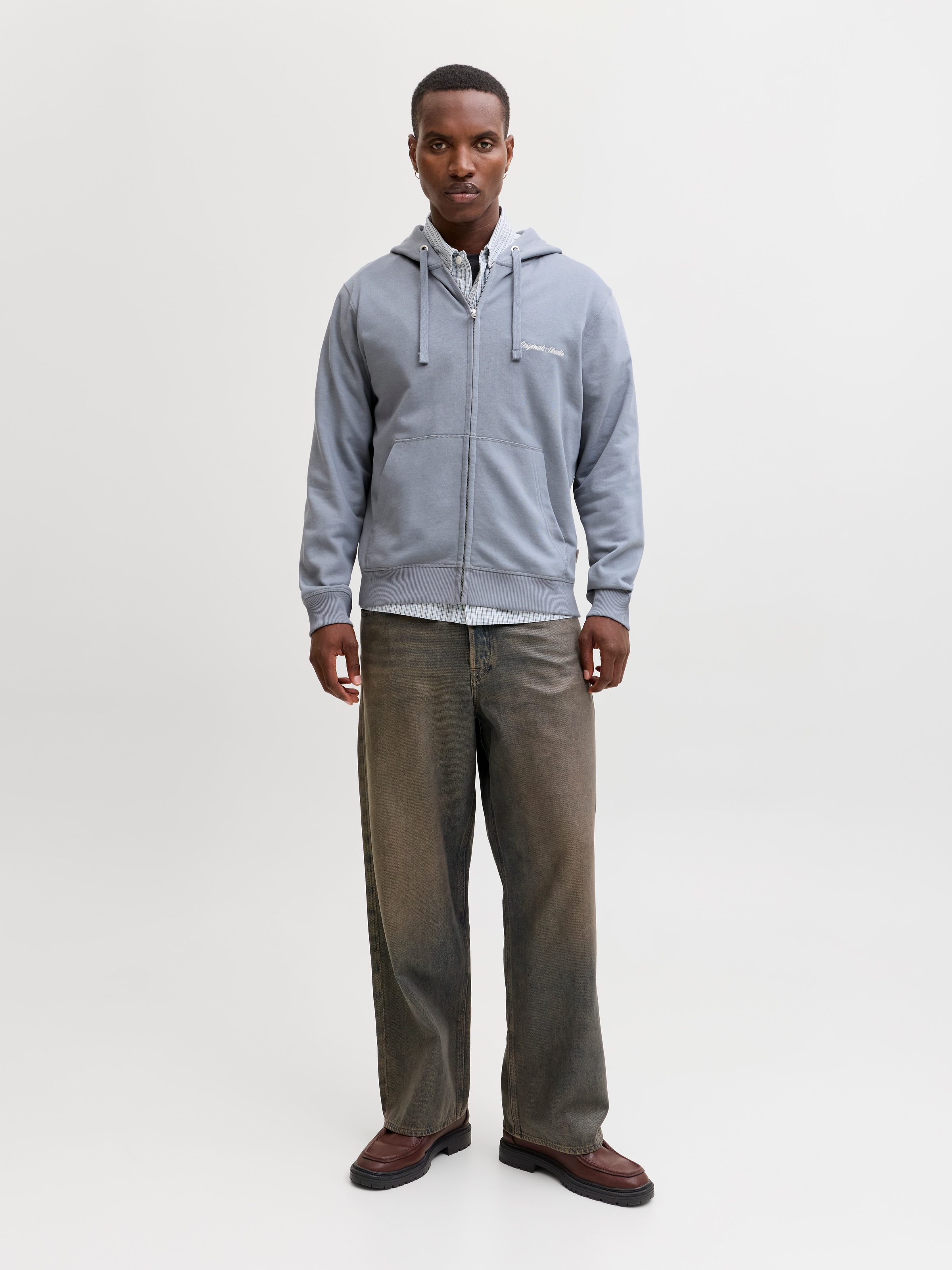 Jack & Jones Kapuzensweatshirt »JORNORREBRO EMB SWEAT ZIP HOOD NOOS«, mit Stickerei

