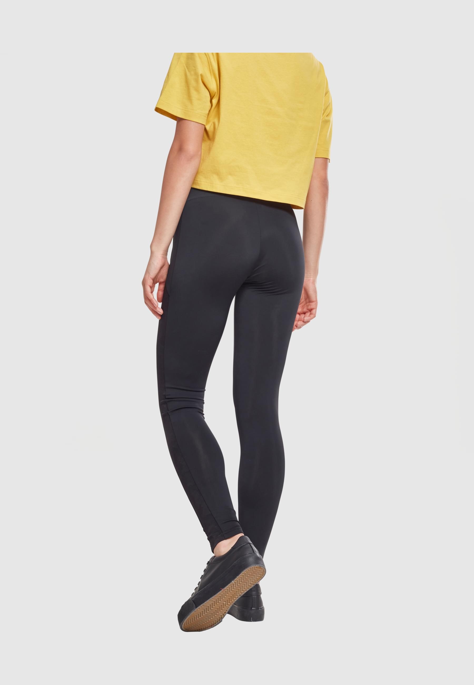 URBAN CLASSICS Leggings »Urban Classics Damen Ladies Jacquard Camo Striped Leggings«, (1 tlg.)