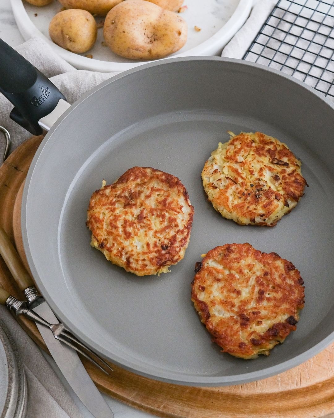 Fissler Pfannen-Set »Ceratal® Comfort«, Aluminium, (Set, 2 tlg., je 1 Bratpfanne Ø 24 u. 28 cm), hergestellt ohne PFAS/PTFE, Made in Germany