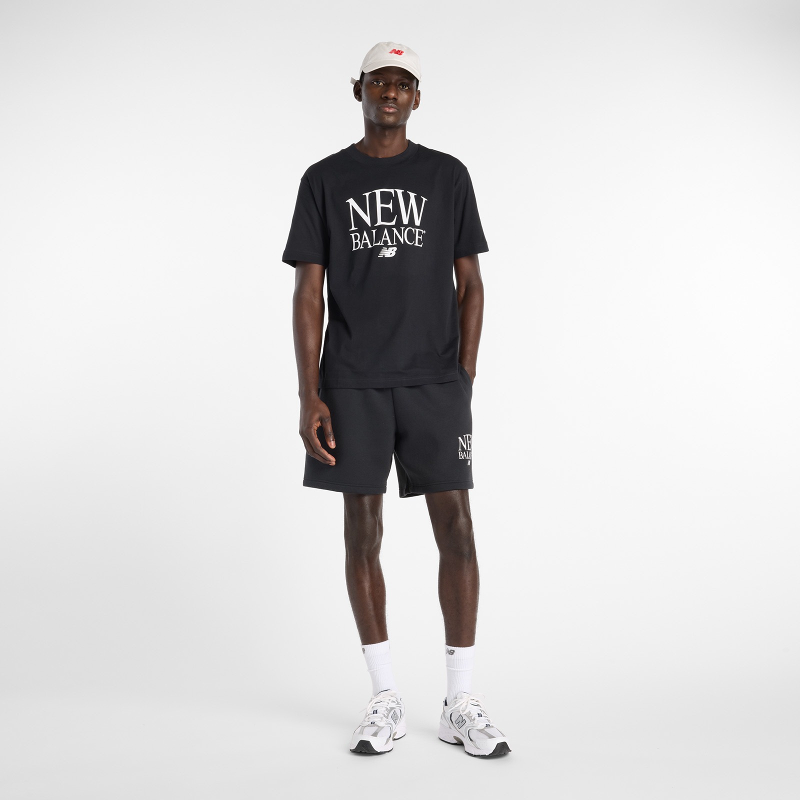 New Balance T-Shirt für Jugendliche, Kurzarm, mit modernem Print