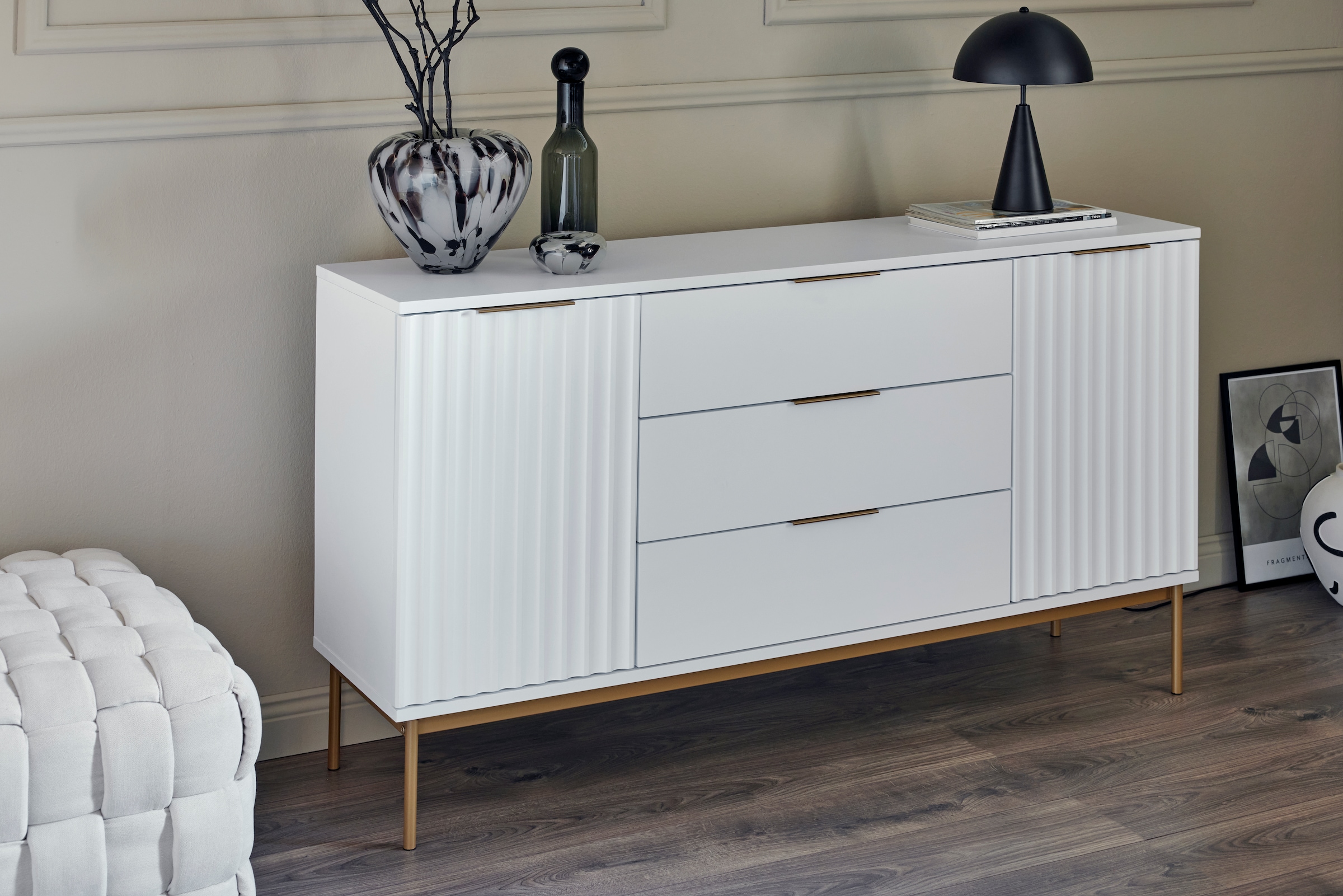 Jahnke Sideboard »CARVE SB 150«, (1 St.), Sideboard, raffiniertes Design, edler Gold-Look, Breite 150 cm