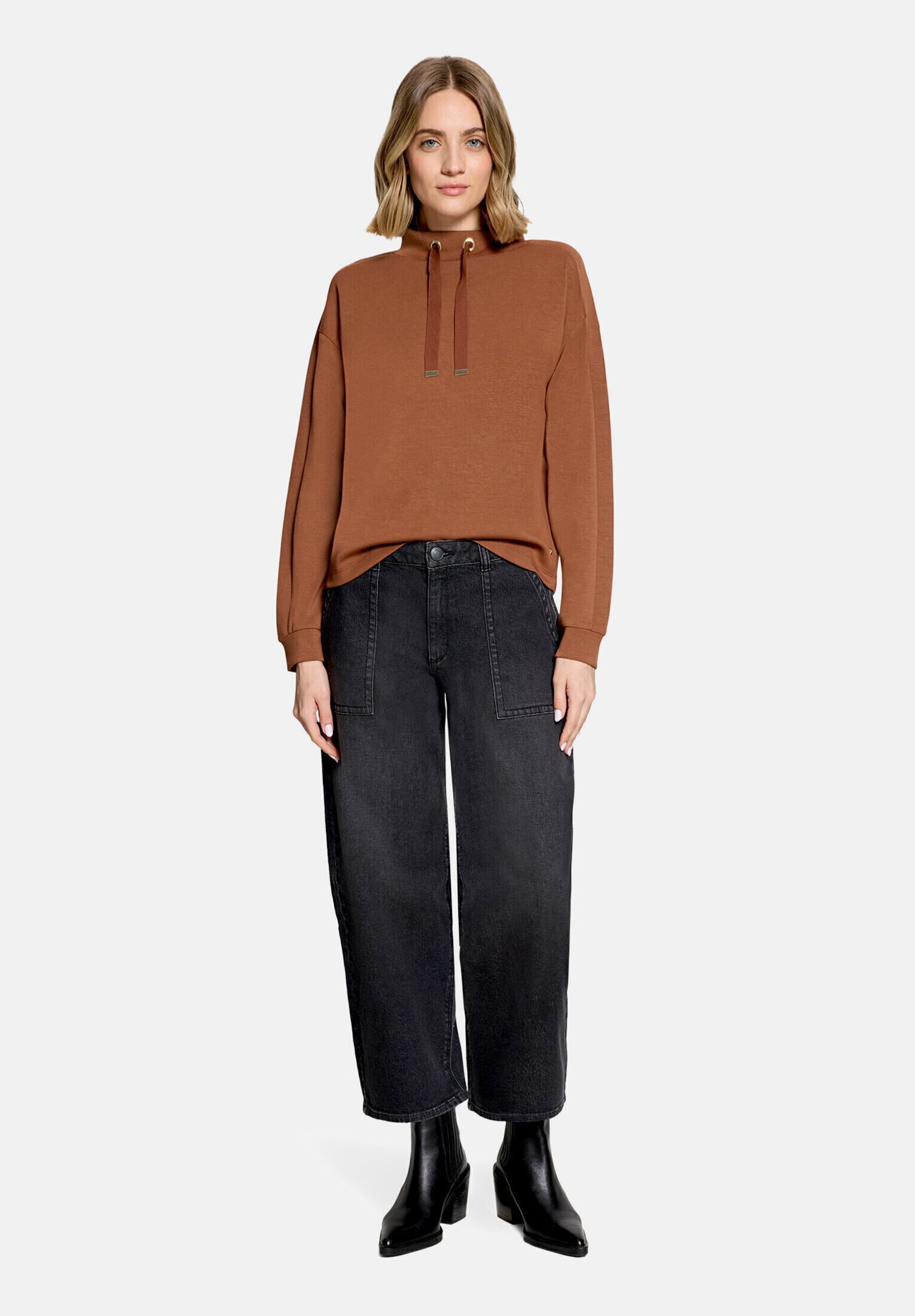Betty&Co "Damen mit Stehkragen"