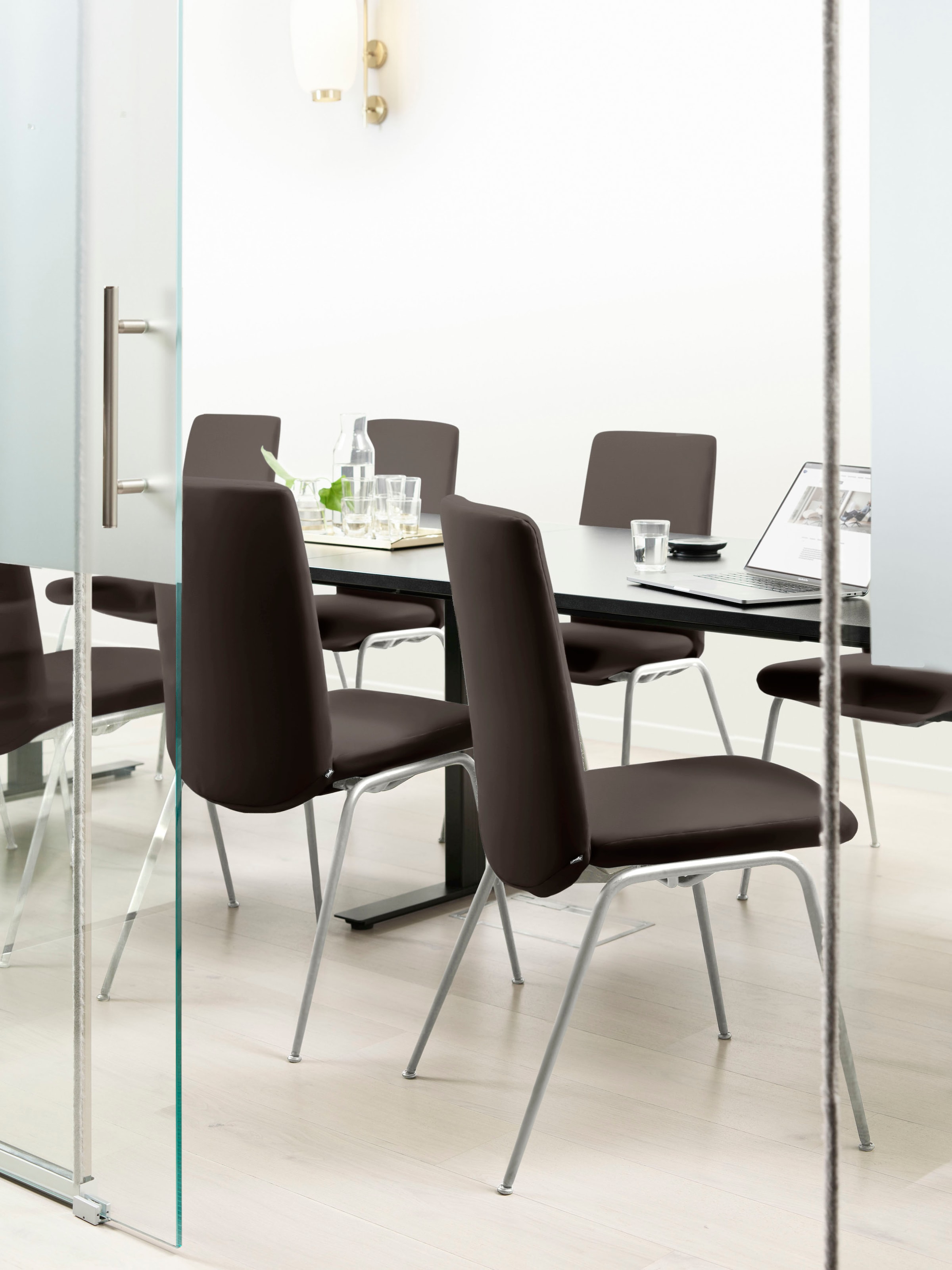 Stressless Polsterstuhl "Laurel" () Low Back, Größe M, mit Beinen aus Stahl in Chrom glänzend