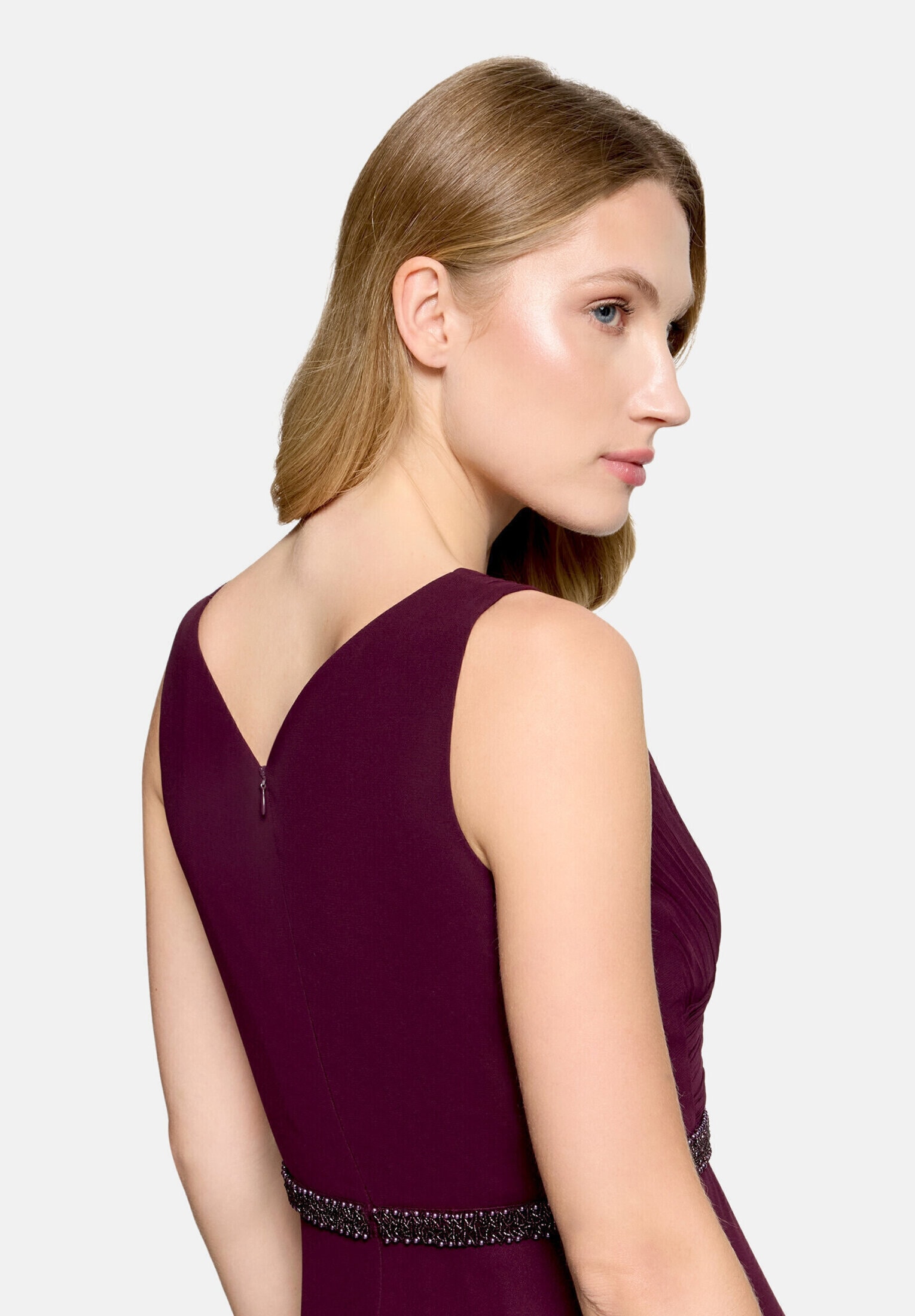Vera Mont Abendkleid »Damen mit Plissee« Ohne Tasche Dekoelemente