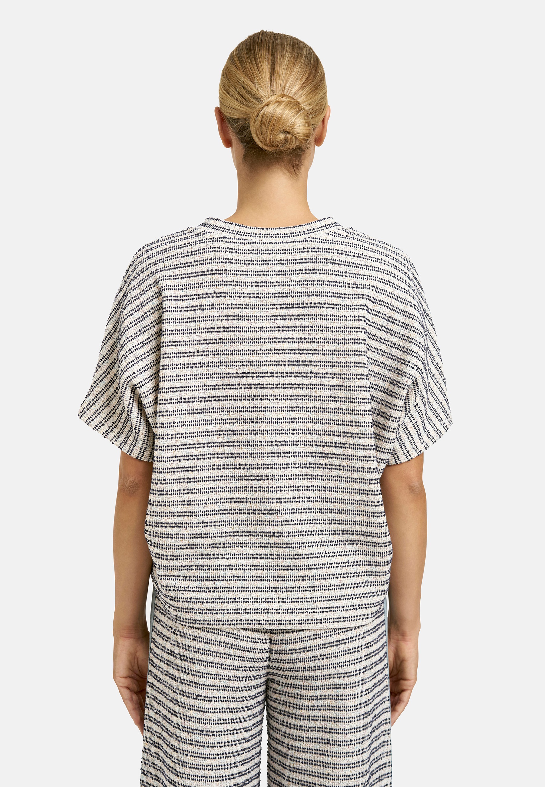 Milano Italy Sweater , in moderner Boxy-Form
