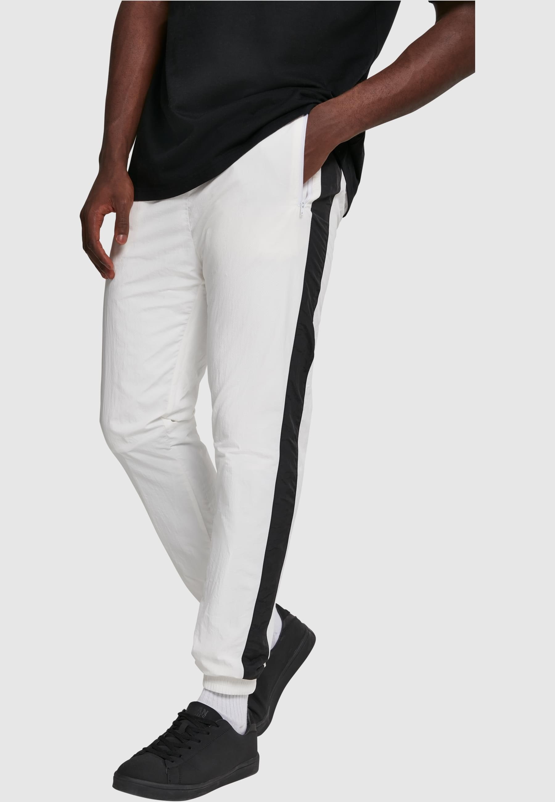 URBAN CLASSICS Stoffhose »Urban Classics Herren Side Striped Crinkle Track Pants«, (1 tlg.)