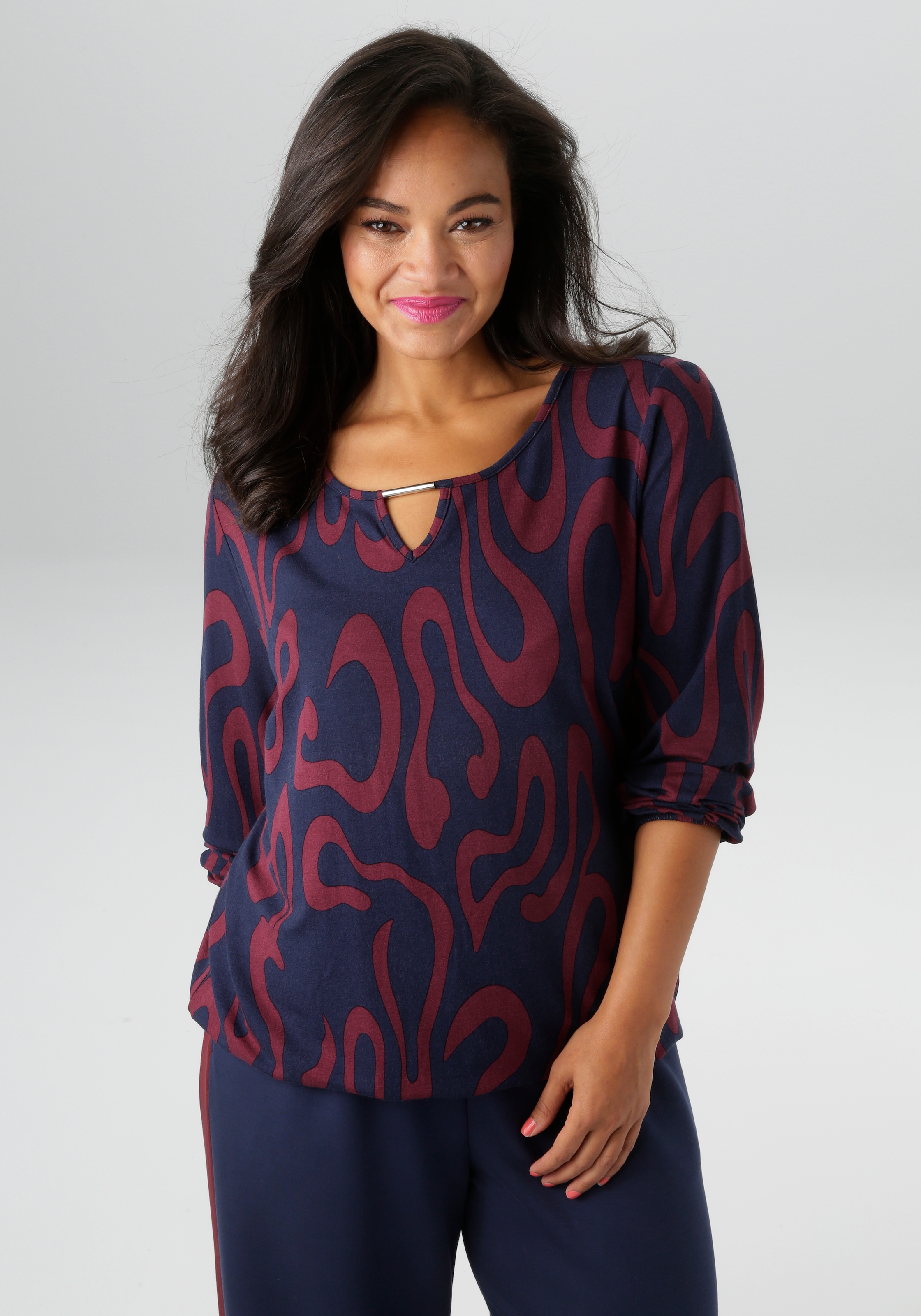 Aniston PLUS Langarmshirt mit großflächigem, grafischen Druck günstig online kaufen