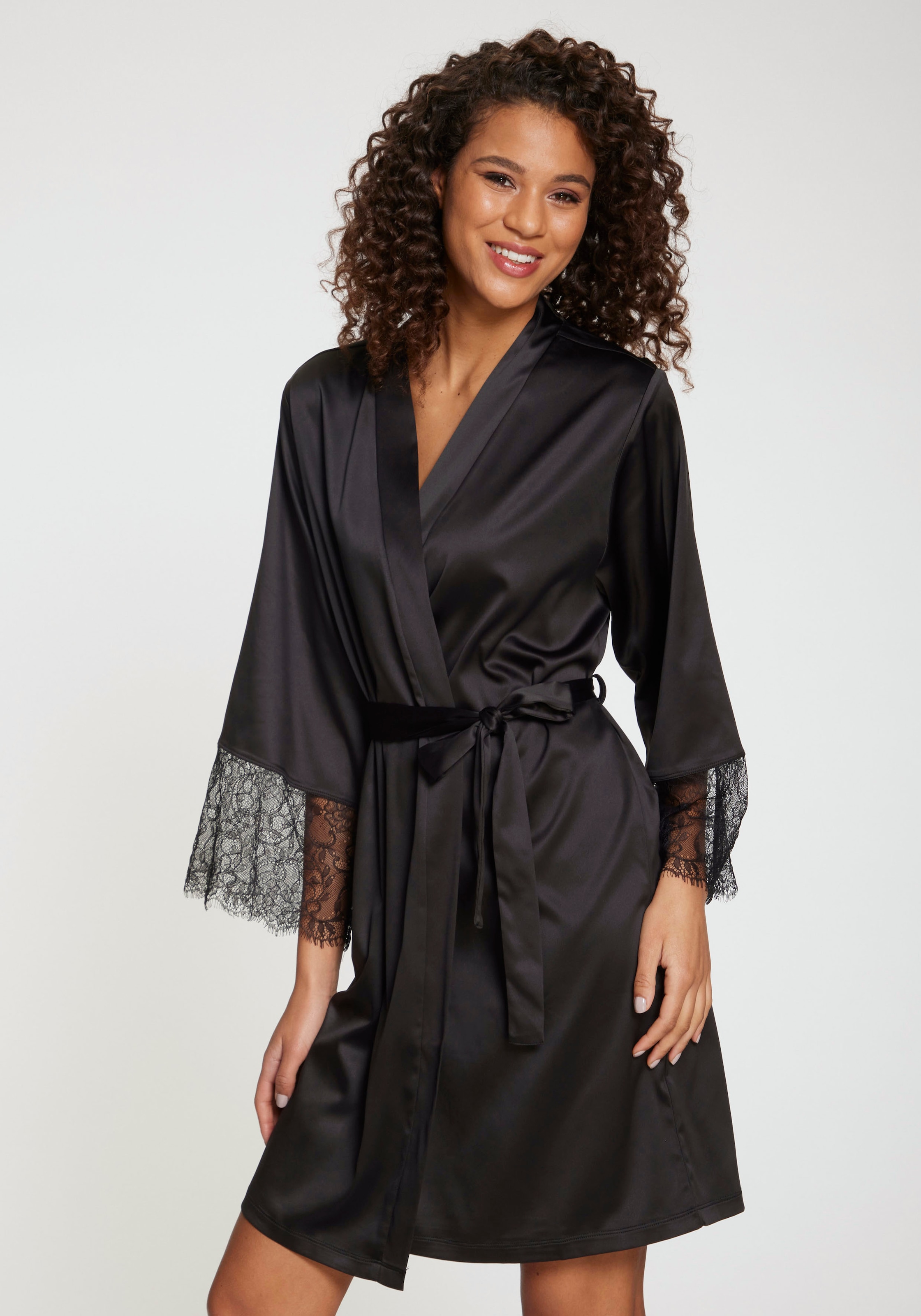 LASCANA Kimono (1 St.) su Spitze an den Ärmeln...