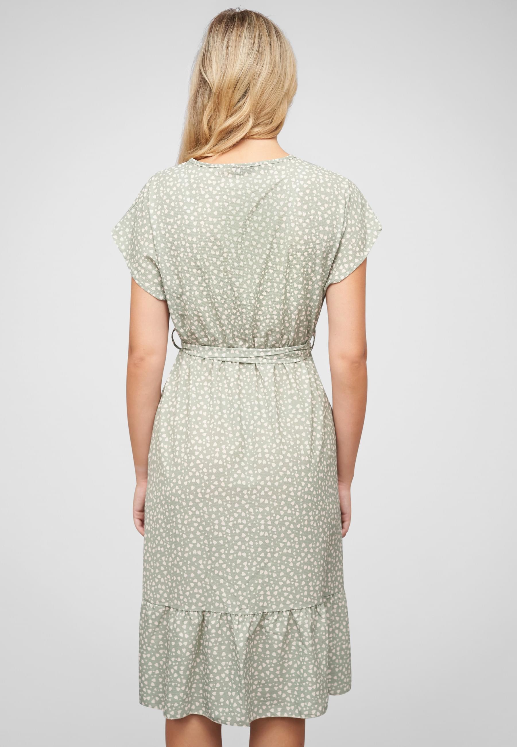 CLOUD 5IVE Shirtkleid »CLOUD 5IVE T-Shirt-Kleid mit All Over Herz Print und Bindegürtel« 1 Stk. tlg.