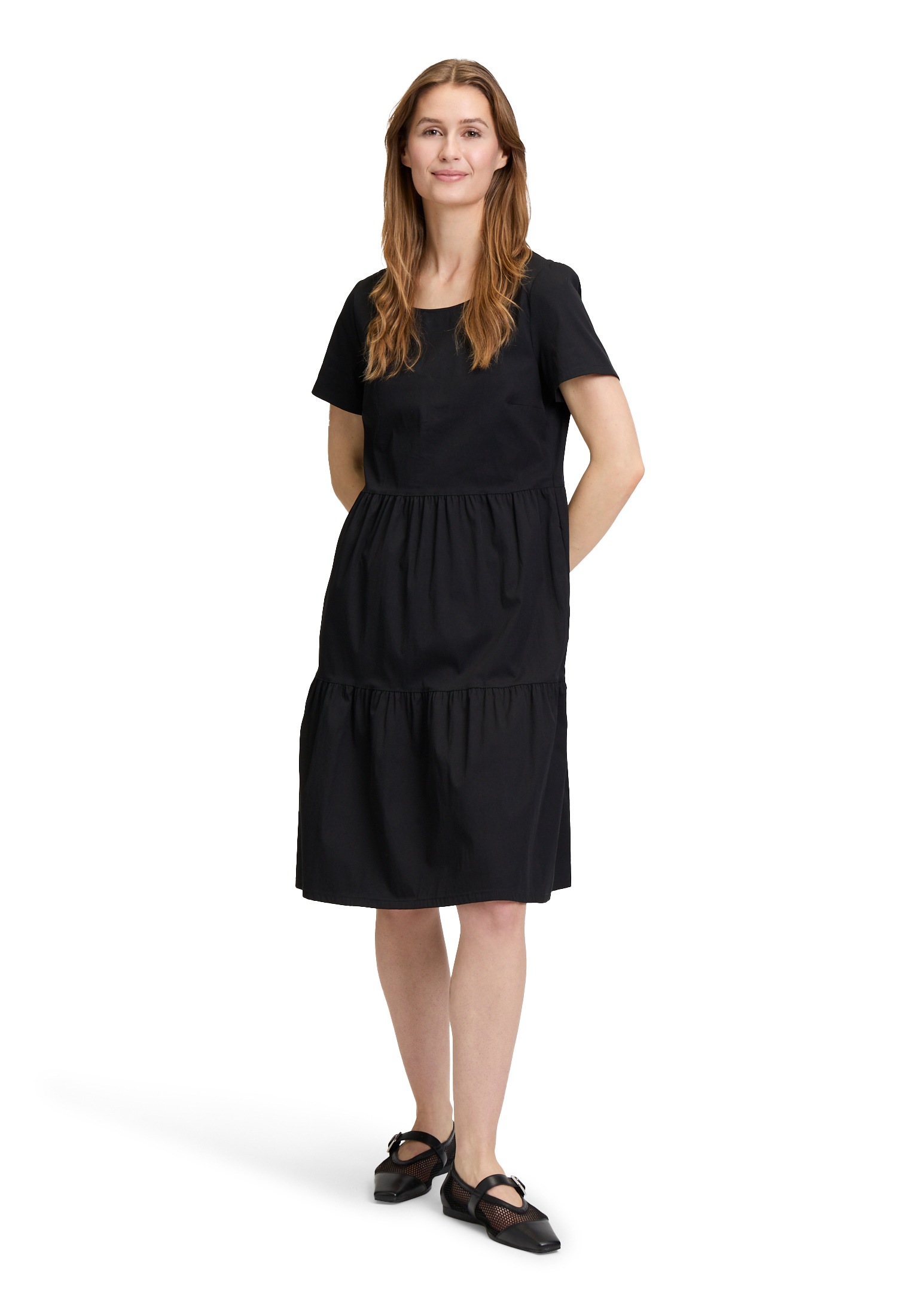 Vera Mont Sommerkleid »Vera Mont Sommerkleid mit Stufen«, Form
