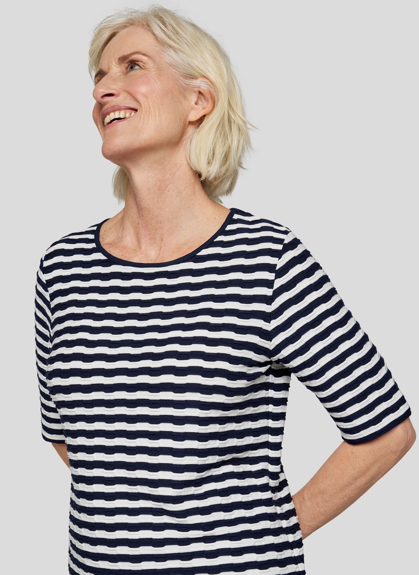 Thumbnail - Rabe Rundhalsshirt im Streifen-Look und in Struktur-Optik