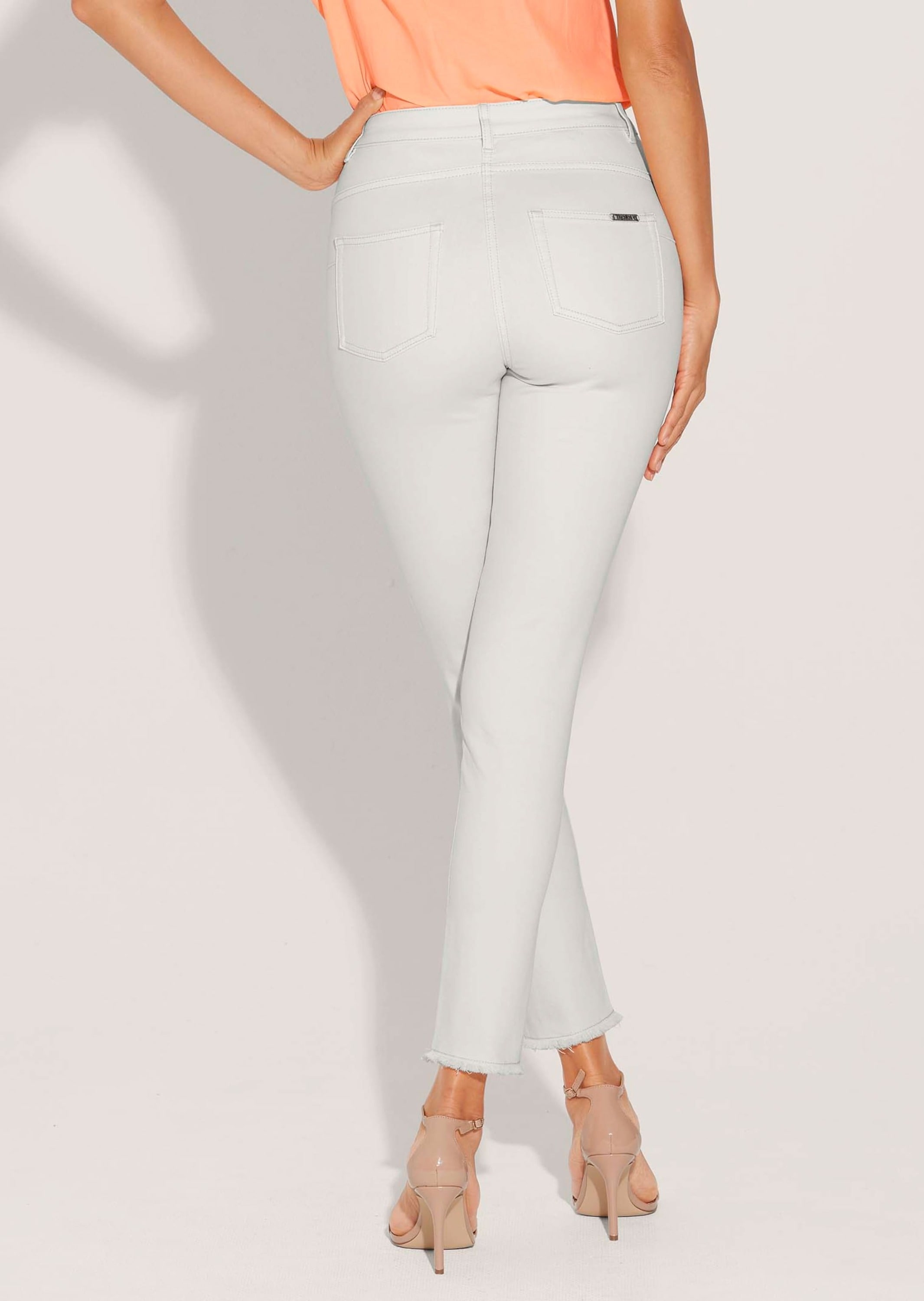 MADELEINE Regular-fit-Jeans »Jeans Mid Waist Skinny-Hose mit Fransen«