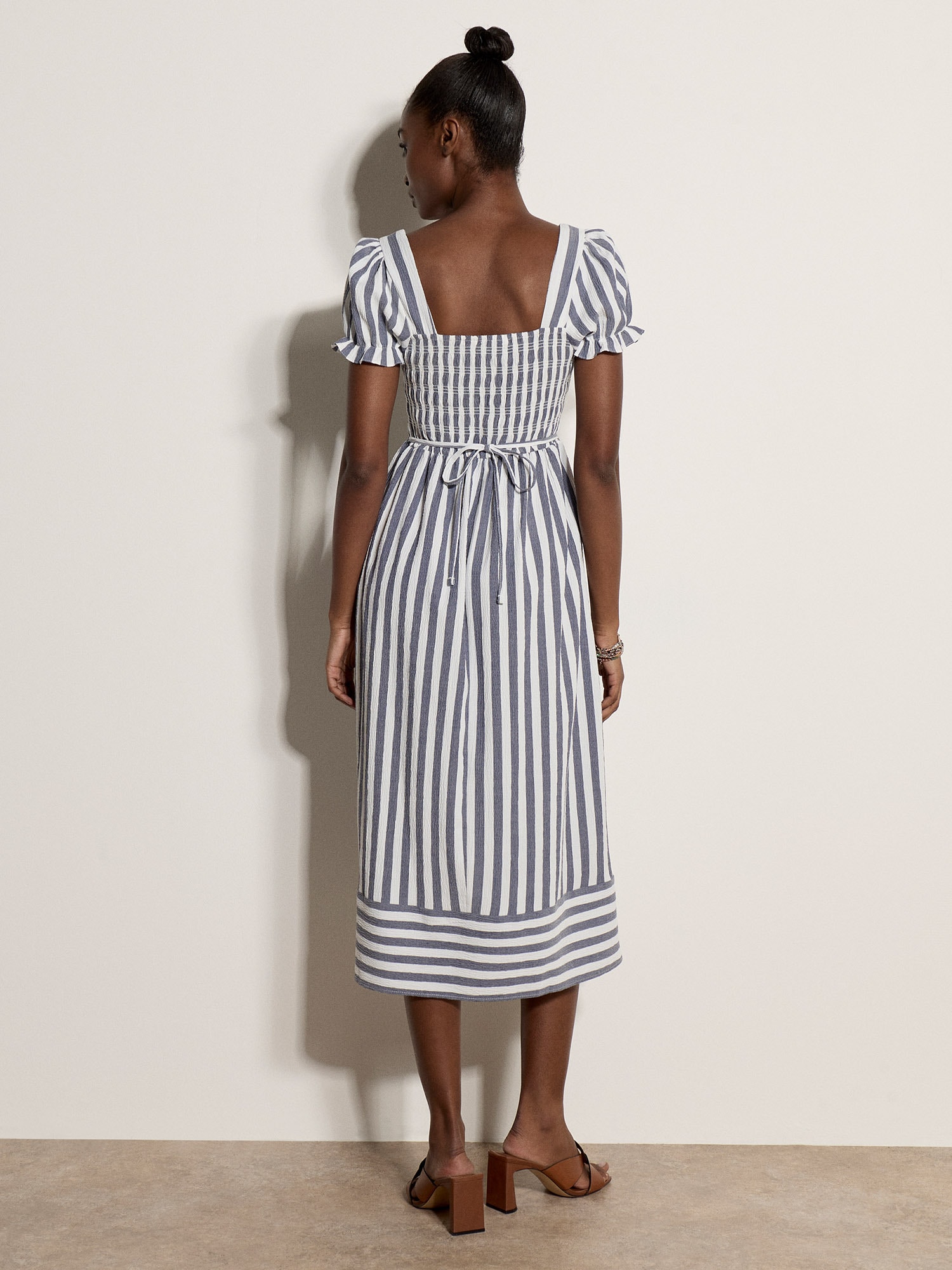 Apricot Midikleid »Gestreiftes Midaxi-Kleid im Milchmädchen-Stil« mit Raffung
