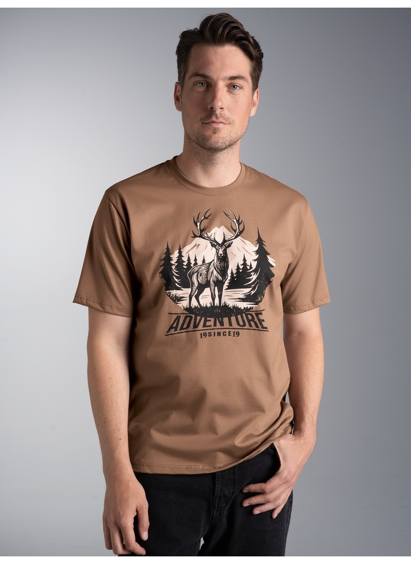Trigema T-Shirt »TRIGEMA T-Shirt mit abenteuerlichen Hirsch Motiv« 1