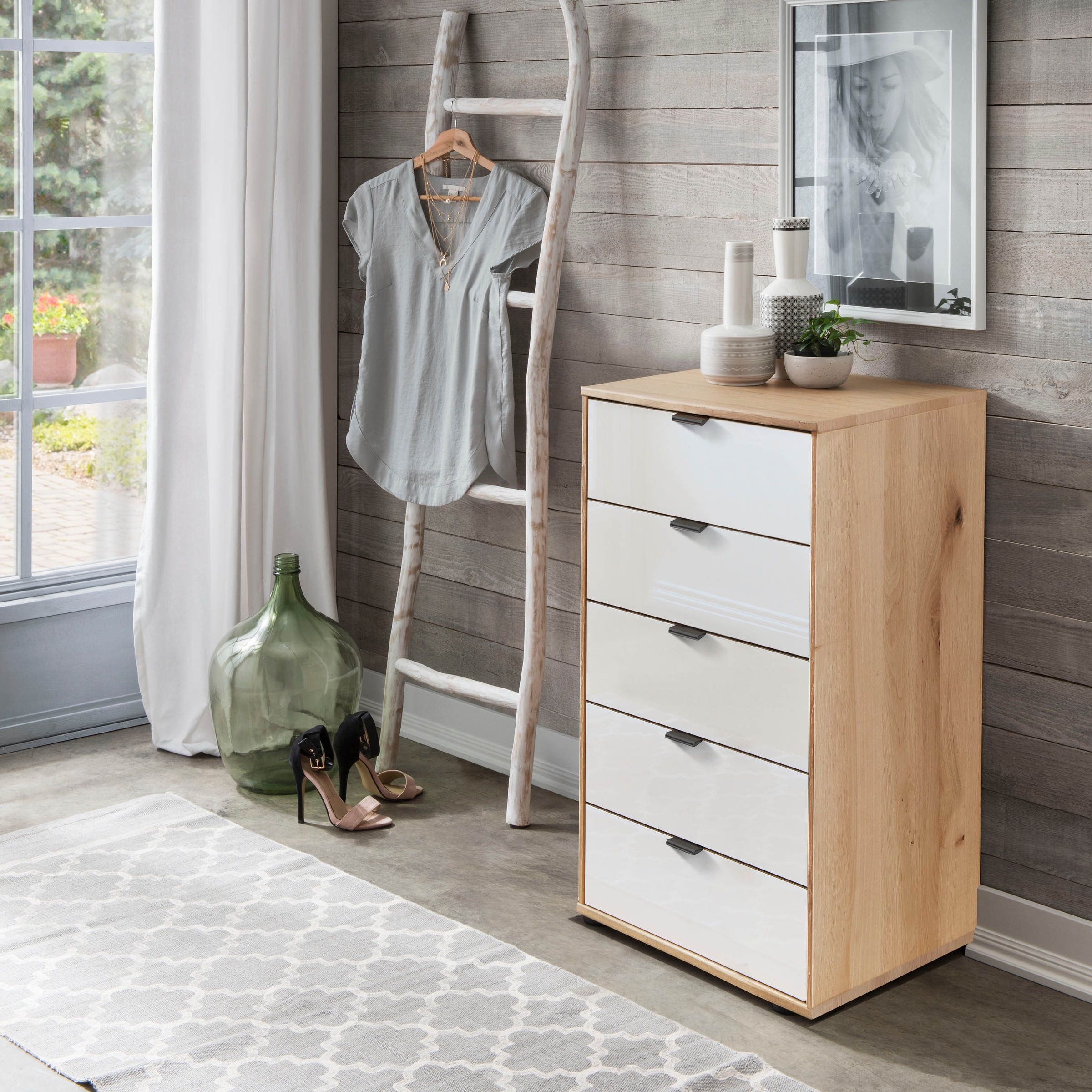 WIEMANN Schubkastenkommode "Cardiff Sideboard, Wäscheschrank, teilmassiv Bianco-Eiche, Schubladen" Glas- oder Massivholzfront, verschiedene Breiten, MADE IN GERMANY, Schubkästen inklusive Selbsteinzug und Dämpfung