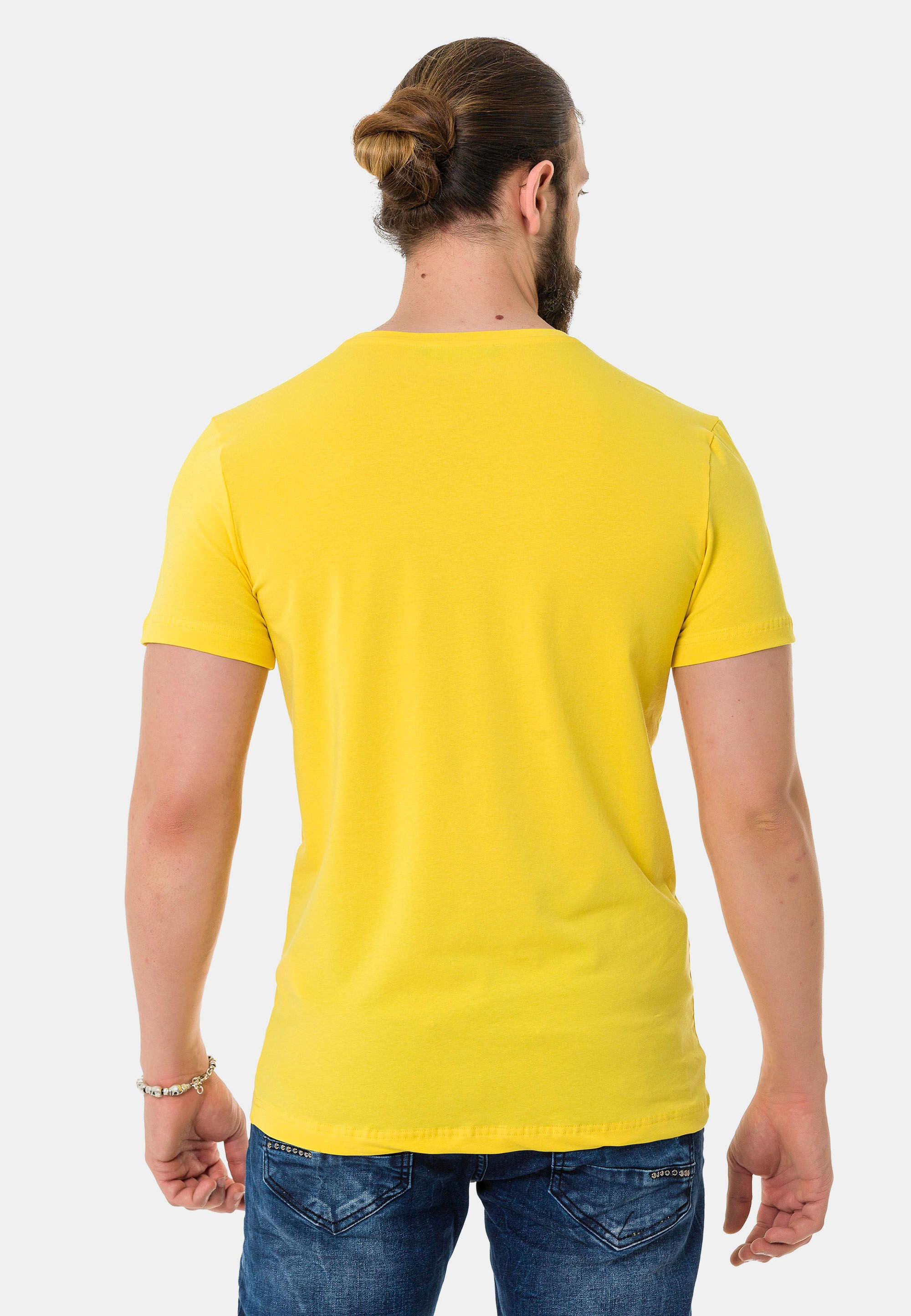 Cipo & Baxx T-Shirt »T-Shirt«, extravaganter Marken-Schriftzug