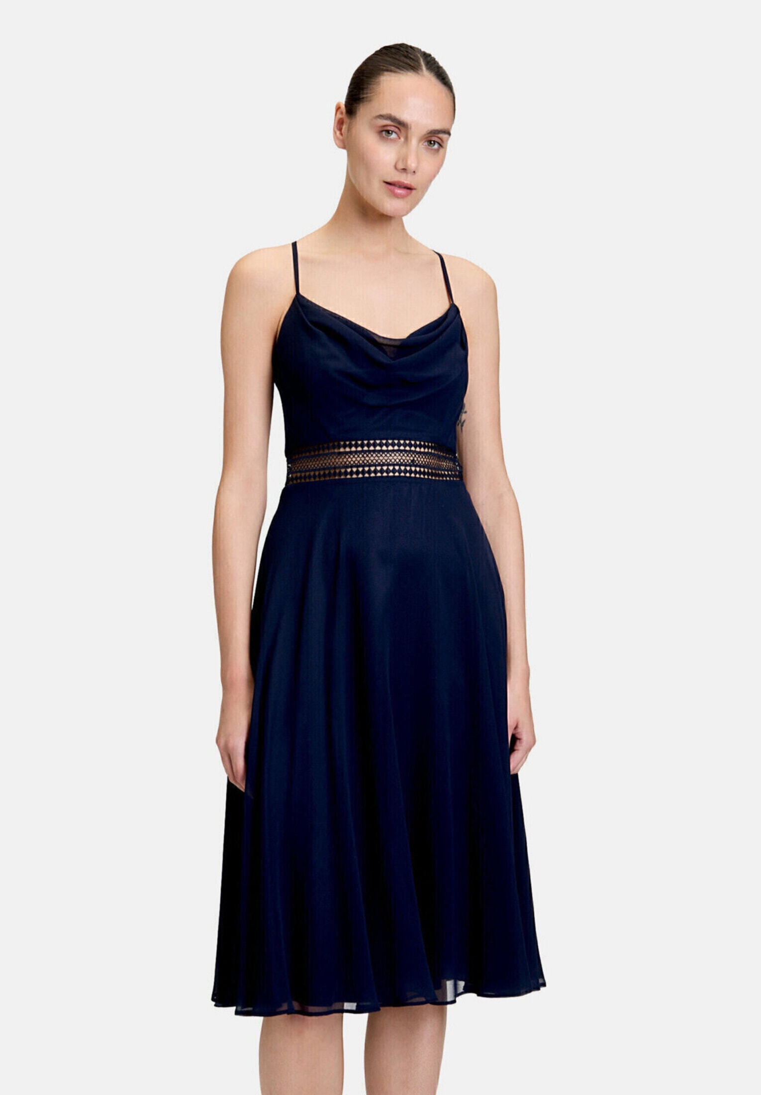 Vera Mont Cocktailkleid »Damen mit Wasserfallausschnitt« Ohne Tasche Stickerei