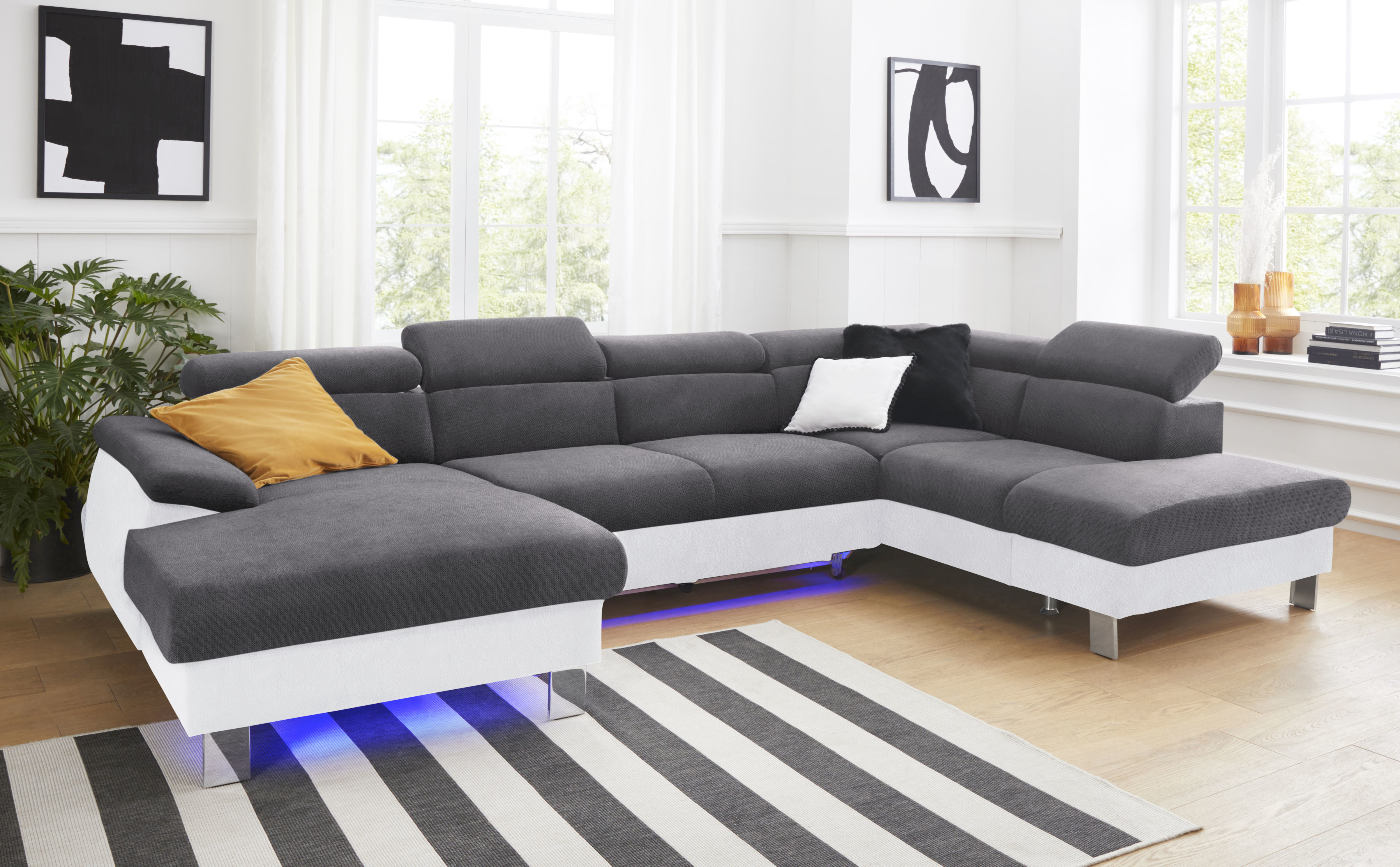 COTTA Wohnlandschaft "Komaris U-Form, B: 320 cm" mit Kopfteilverstellung, optional Schlaffunktion, Bettkasten & Licht