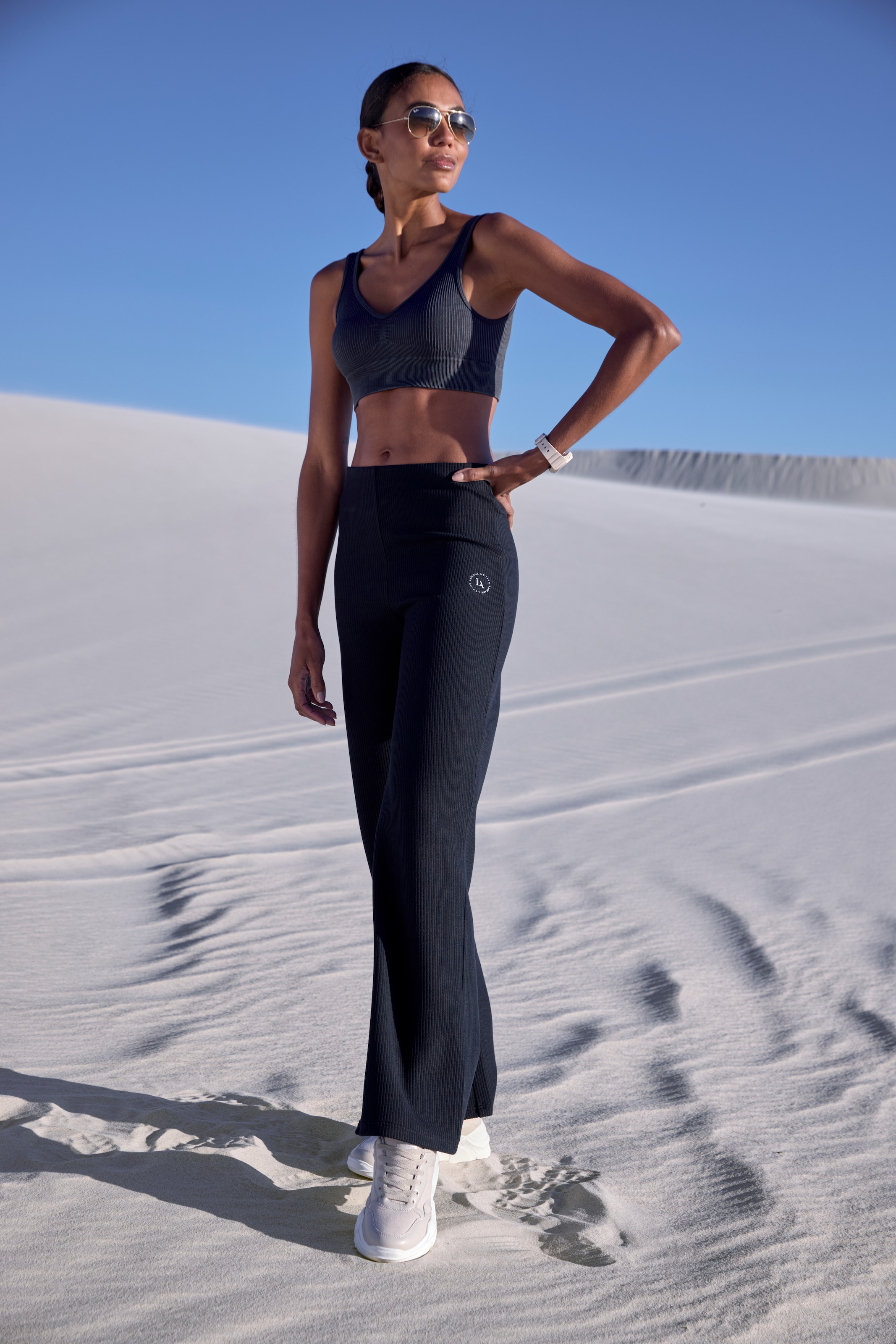LASCANA ACTIVE Sporthose, aus elastischer Rippstruktur günstig online kaufen