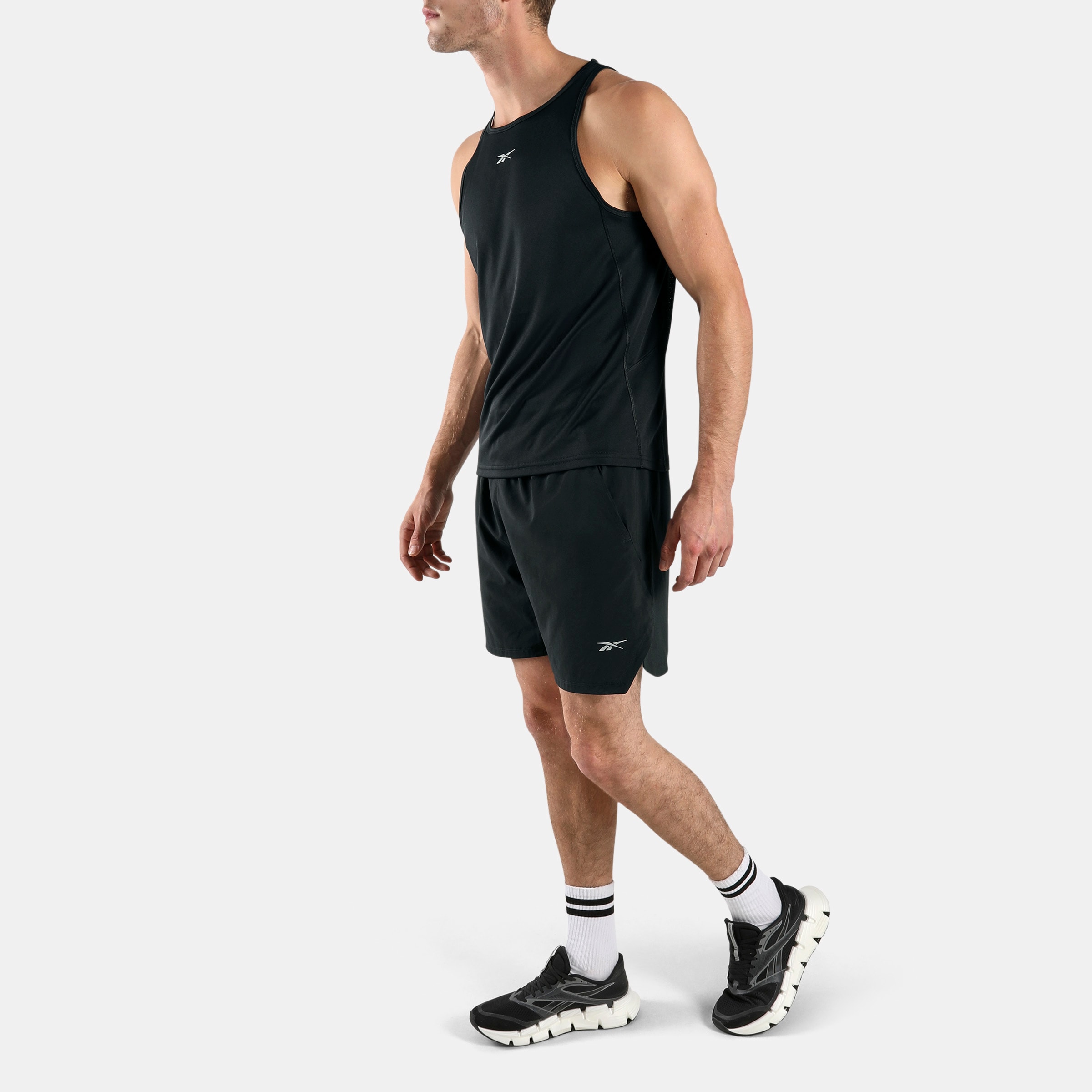 Reebok Laufshorts »ID RUN SHORTS«  sportlicher Stil, für Lauftraining und sportliche Aktivitäten