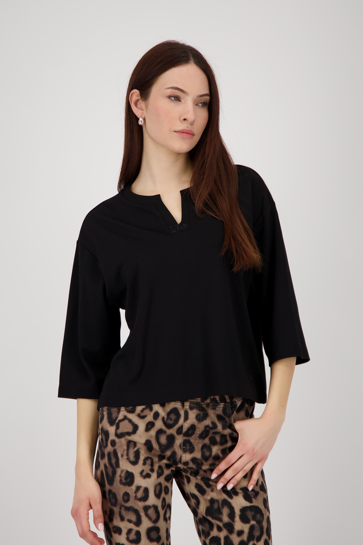 Monari Sweatshirt "Sweatshirt Schmuck Detail", Mit Rundhalsausschnitt mit S günstig online kaufen