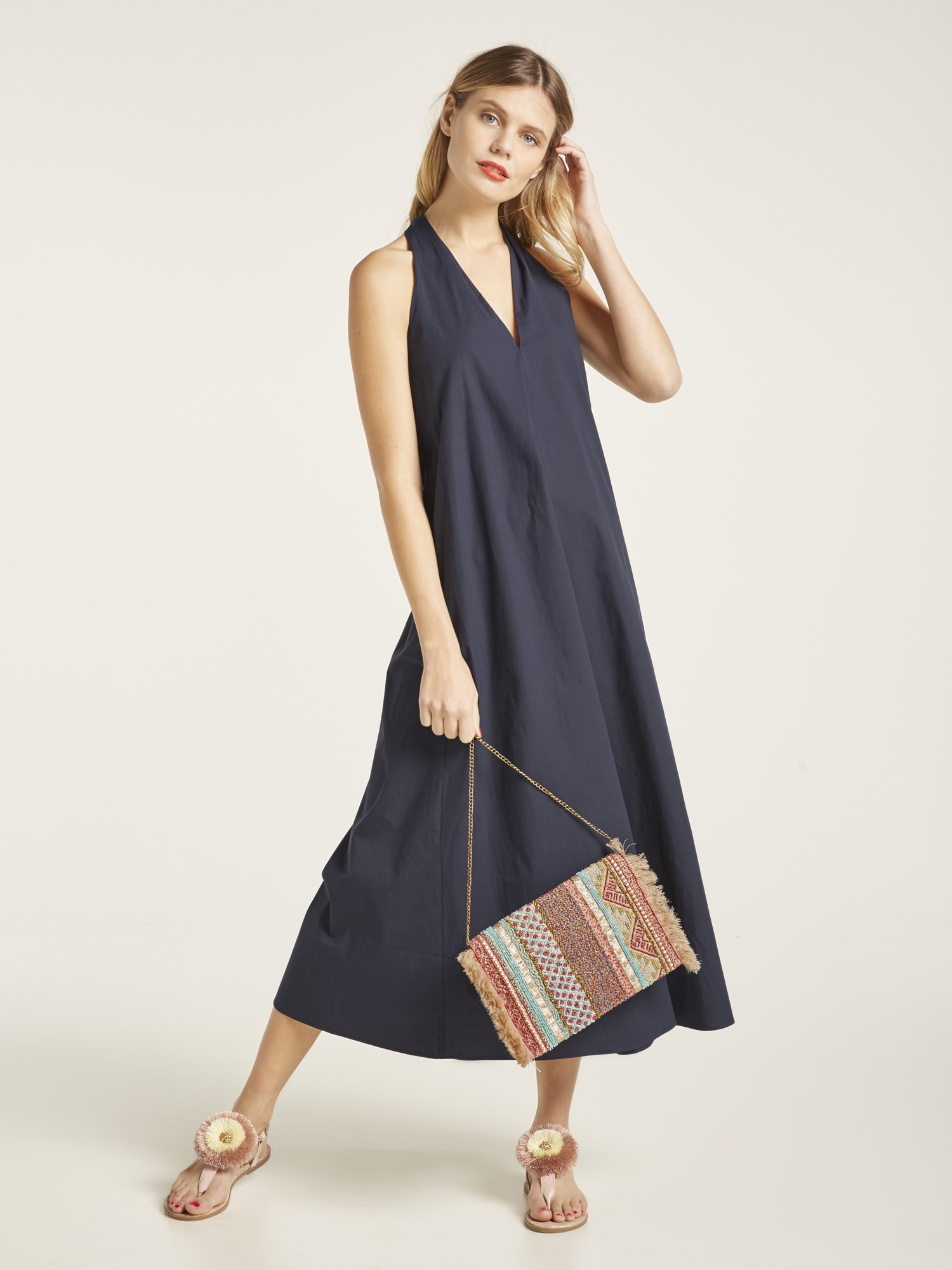 Rick Cardona By Heine Neckholderkleid Mit Tiefem V Ausschnitt Fur Kaufen Baur 