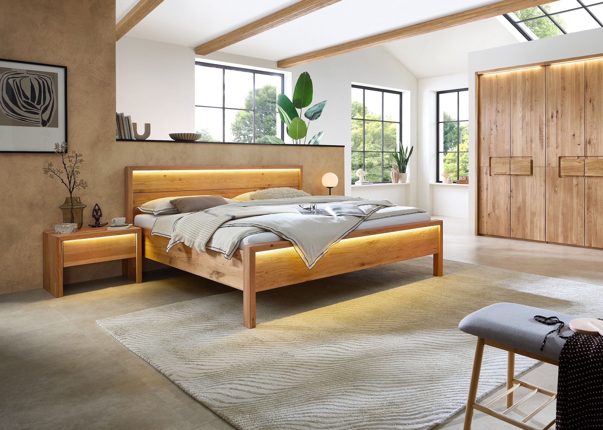 Home affaire Massivholzbett "Ambroise aus Wildeiche" inkl. LED-Beleuchtung, günstig online kaufen
