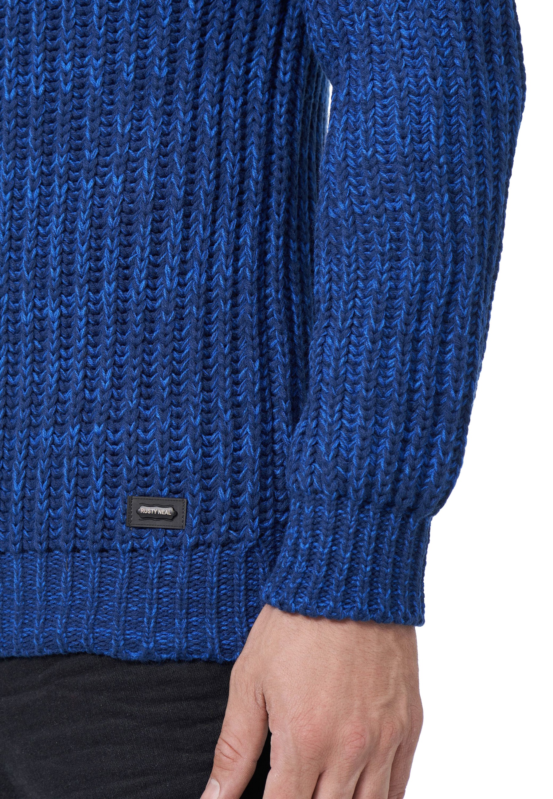 Rusty Neal Strickpullover, im modischen Strick-Design