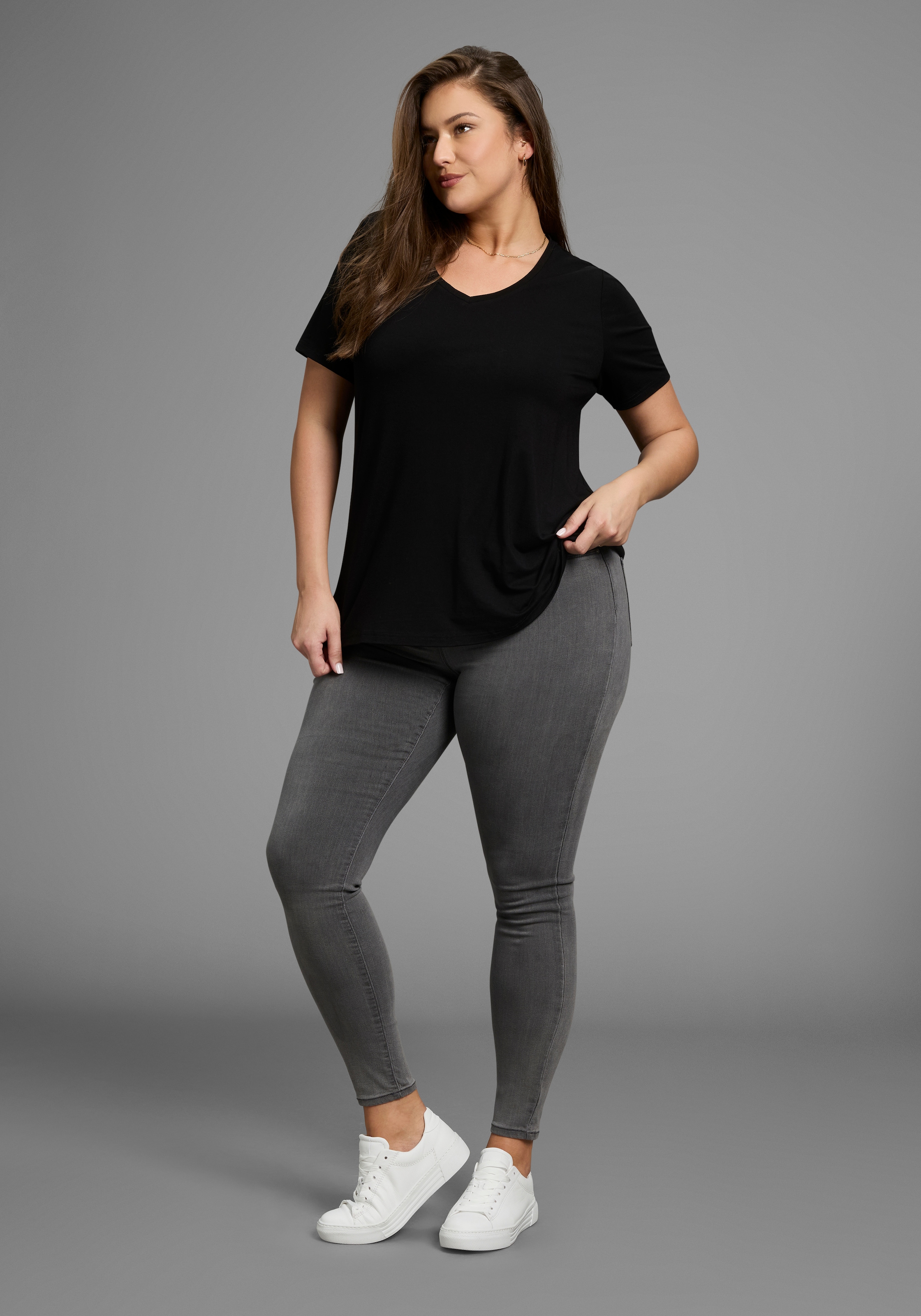 Laura Scott CURVE T-Shirt, mit V-Ausschnitt - GROSSE GRÖSSE