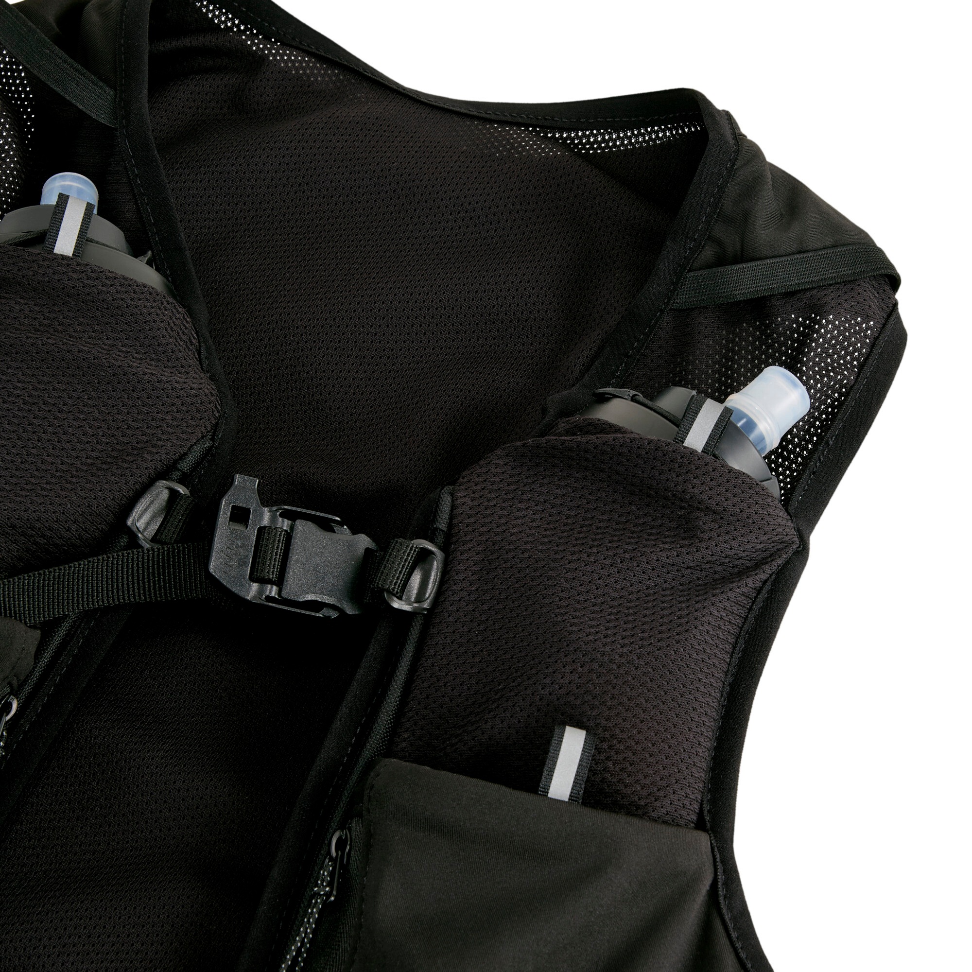 PUMA Funktionsweste »RACE DAY RUNNING VEST« anliegende Passform, mit Reißverschlusstasche, mit Pfeife