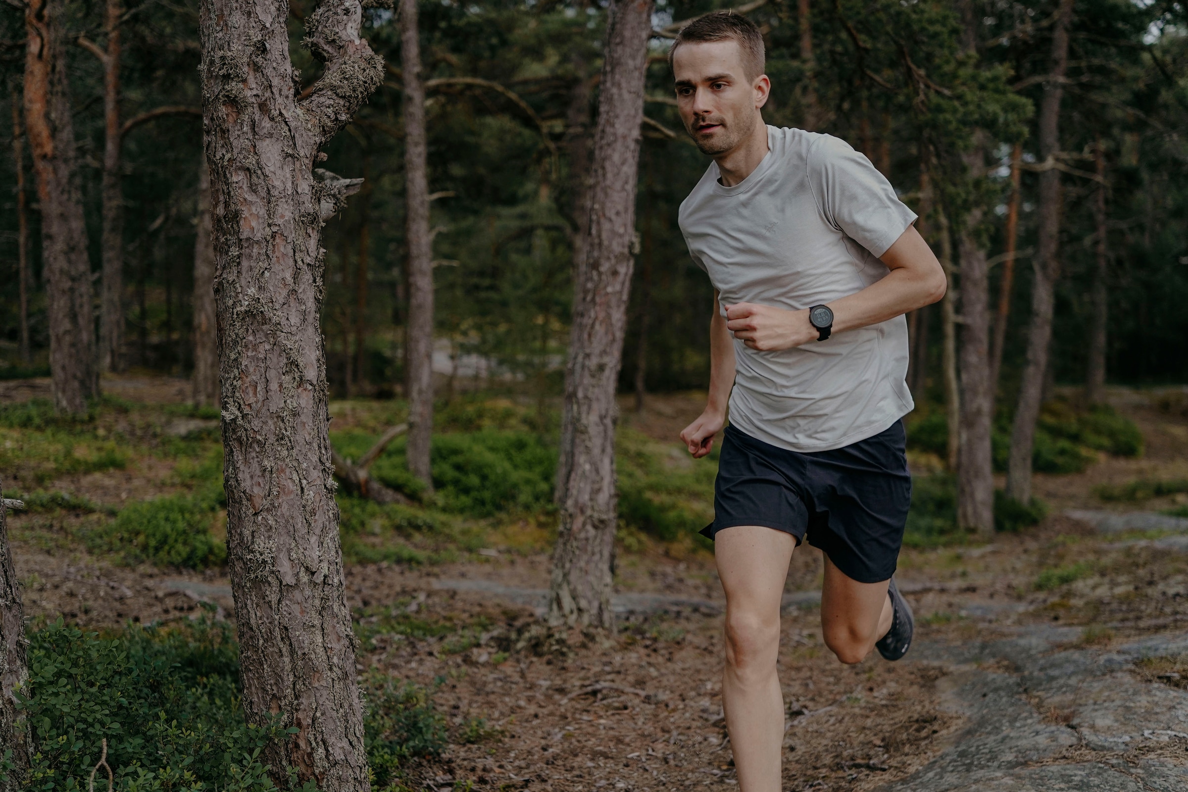 Suunto Smartwatch »9 Peak Pro«, (3,04 cm / 1,2 Zoll)
