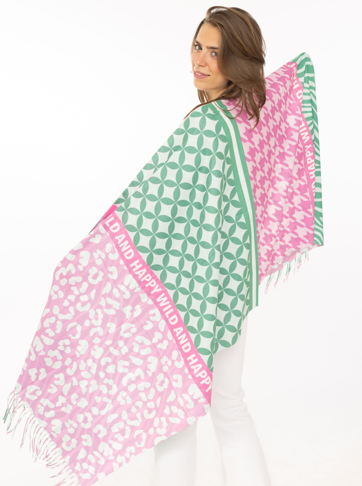 Zwillingsherz Schal ""Love & More"" stylischer Schal mit Schriftzug günstig online kaufen