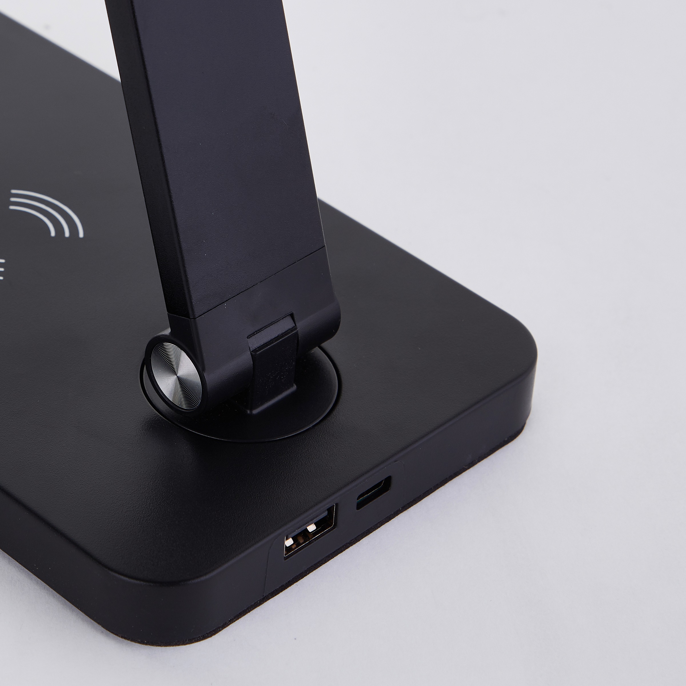 Brilliant LED Tischleuchte »Florence« 1 Stk. warmweiß - kaltweiß 38 x 11 x 34 cm, 610 lm, 2700-6500K, 3-Stufen dimmbar, USB, schwenkbar