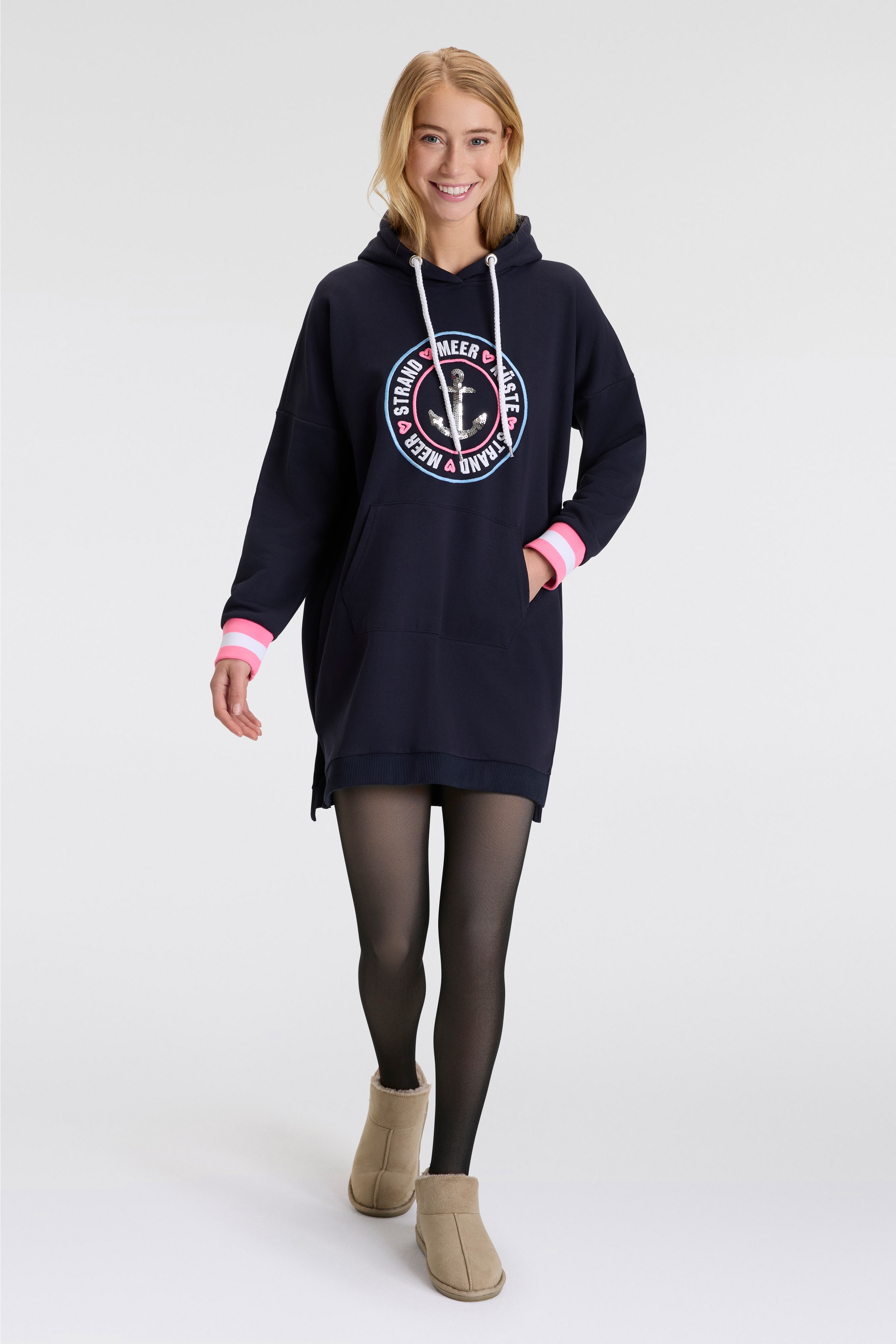 Thumbnail - Zwillingsherz Sweatkleid ""Zuhause am Strand"" Kängurutasche mit Kapuze, Känguruhtasche, Pailletten, Neonstreifen, Seite...