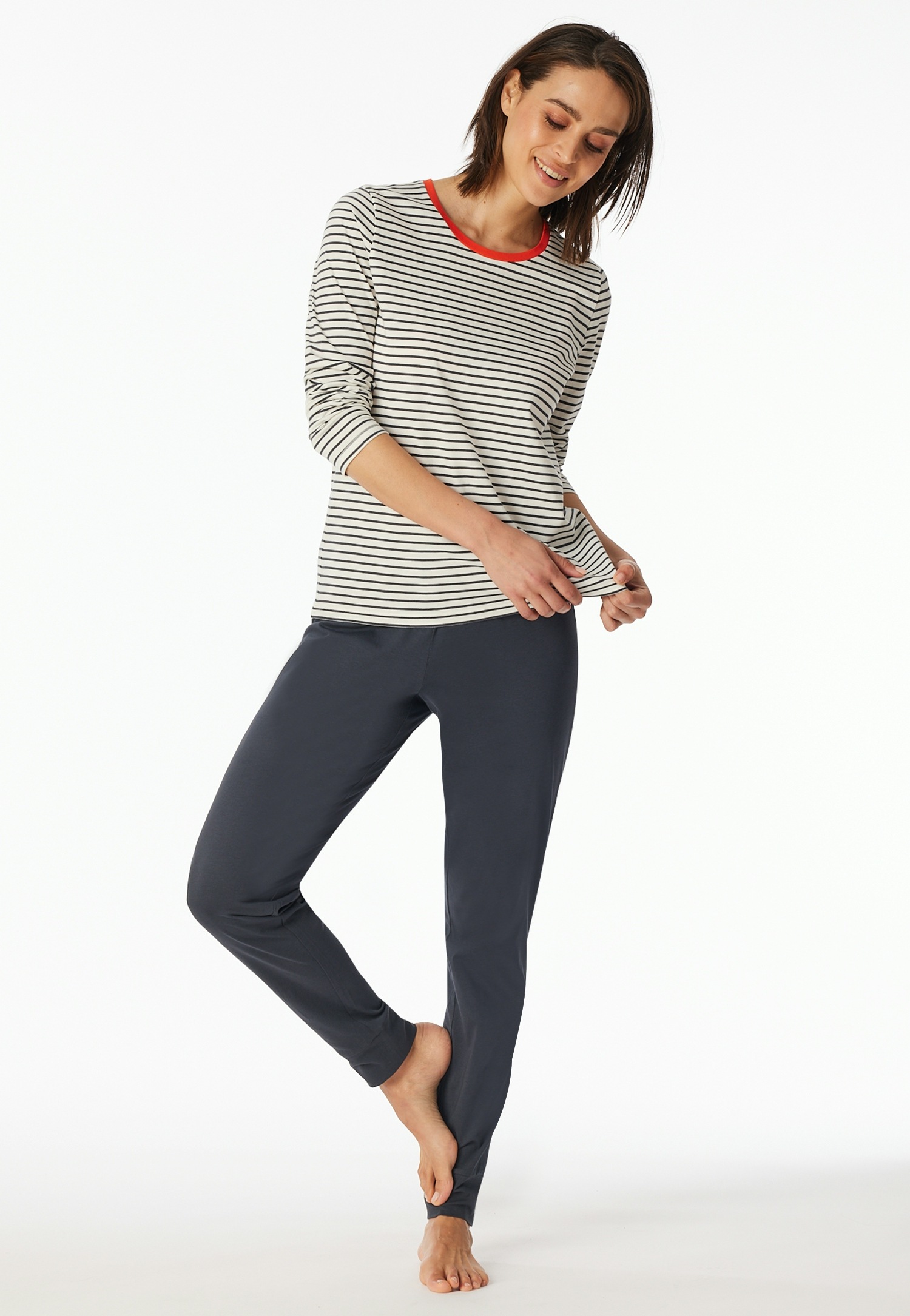 Schiesser Pyjama »"Casual Essentials"«, (2 tlg.), mit eingefasster, runder Halsausschnitt