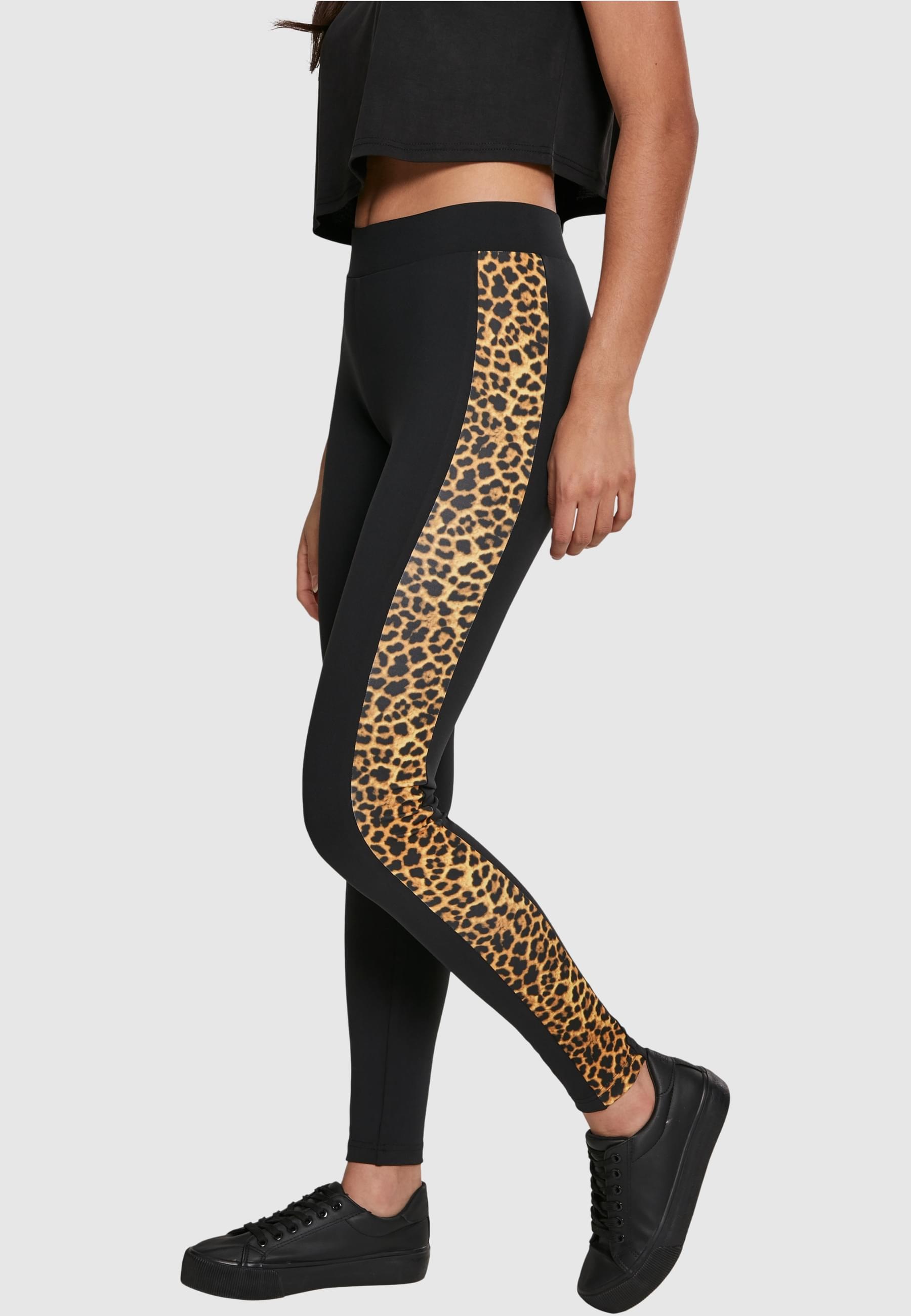URBAN CLASSICS Leggings »Urban Classics Damen Ladies Side Striped Pattern Leggings«, (1 tlg.)