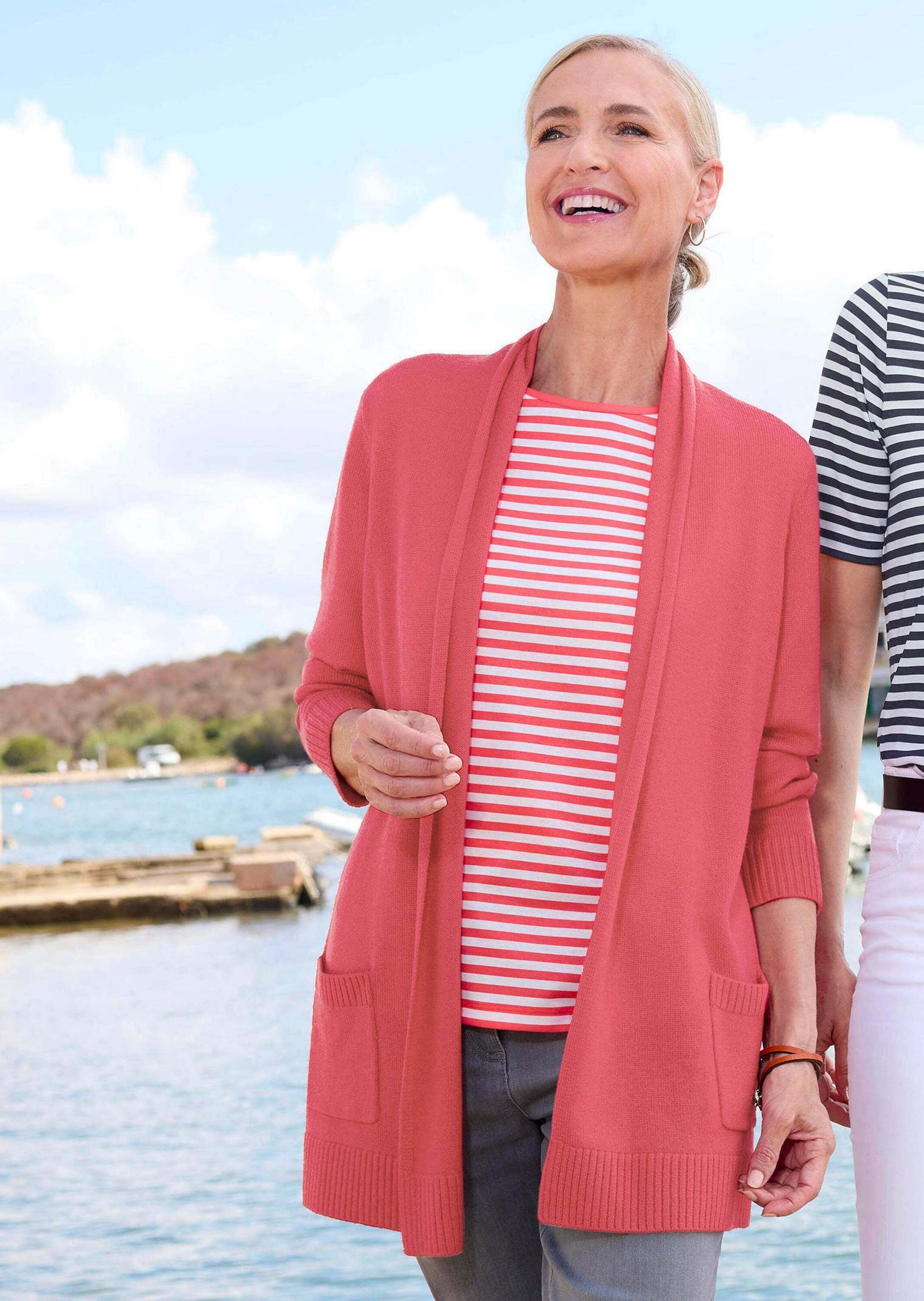 GOLDNER Strickjacke »Kurzgröße Langarm Cardigan aus Merino« Schalkragen