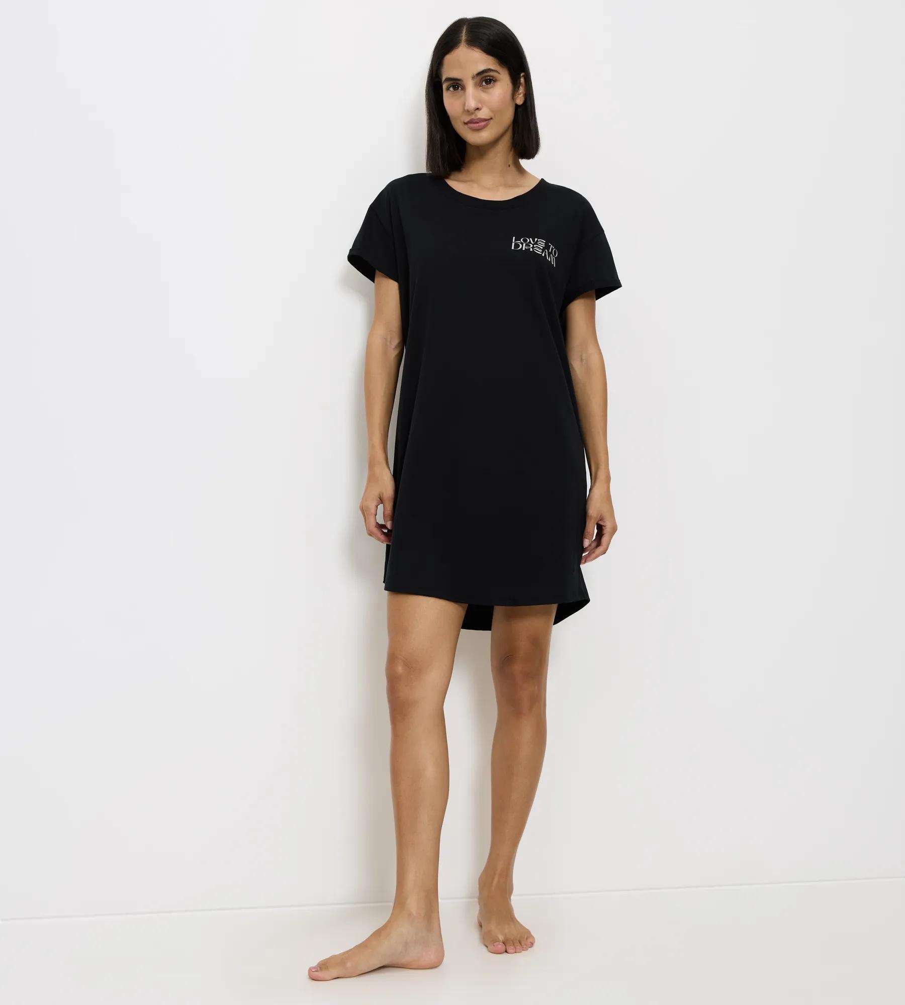 Triumph Nachthemd »Nightdresses NDK X« Ohne Taschen weich, atmungsaktiv, gerippter Rundhalsausschnitt, Kurzarm