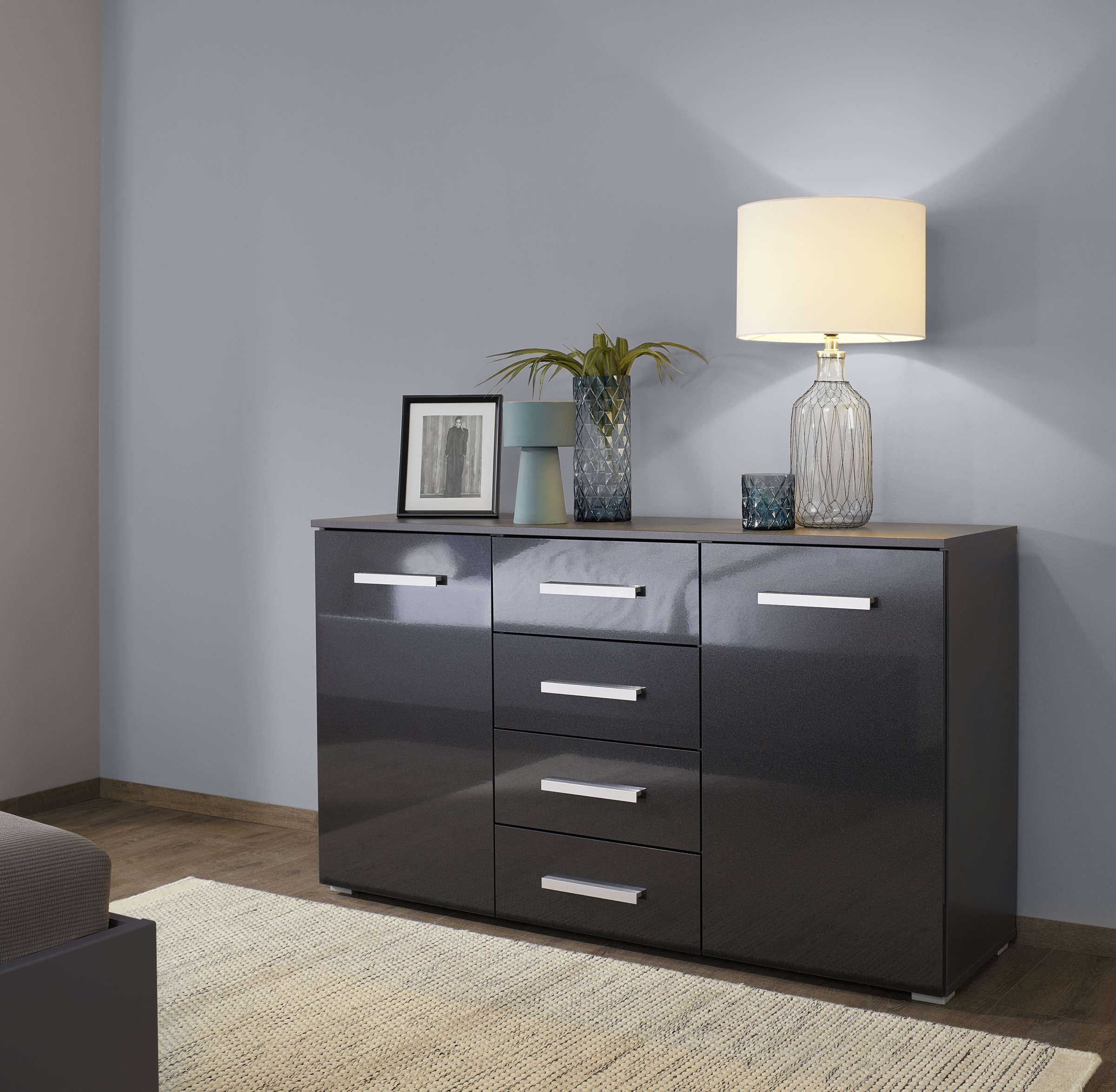 rauch Schubkastenkommode "Sideboard Kommode Kombikommode KOLUNA mit Hochglanzfront" Breite 120 cm mit eleganter Hochglanzfront, vier große Schubladen, mit insgesamt 4 Einlegeböden MADE IN GERMANY