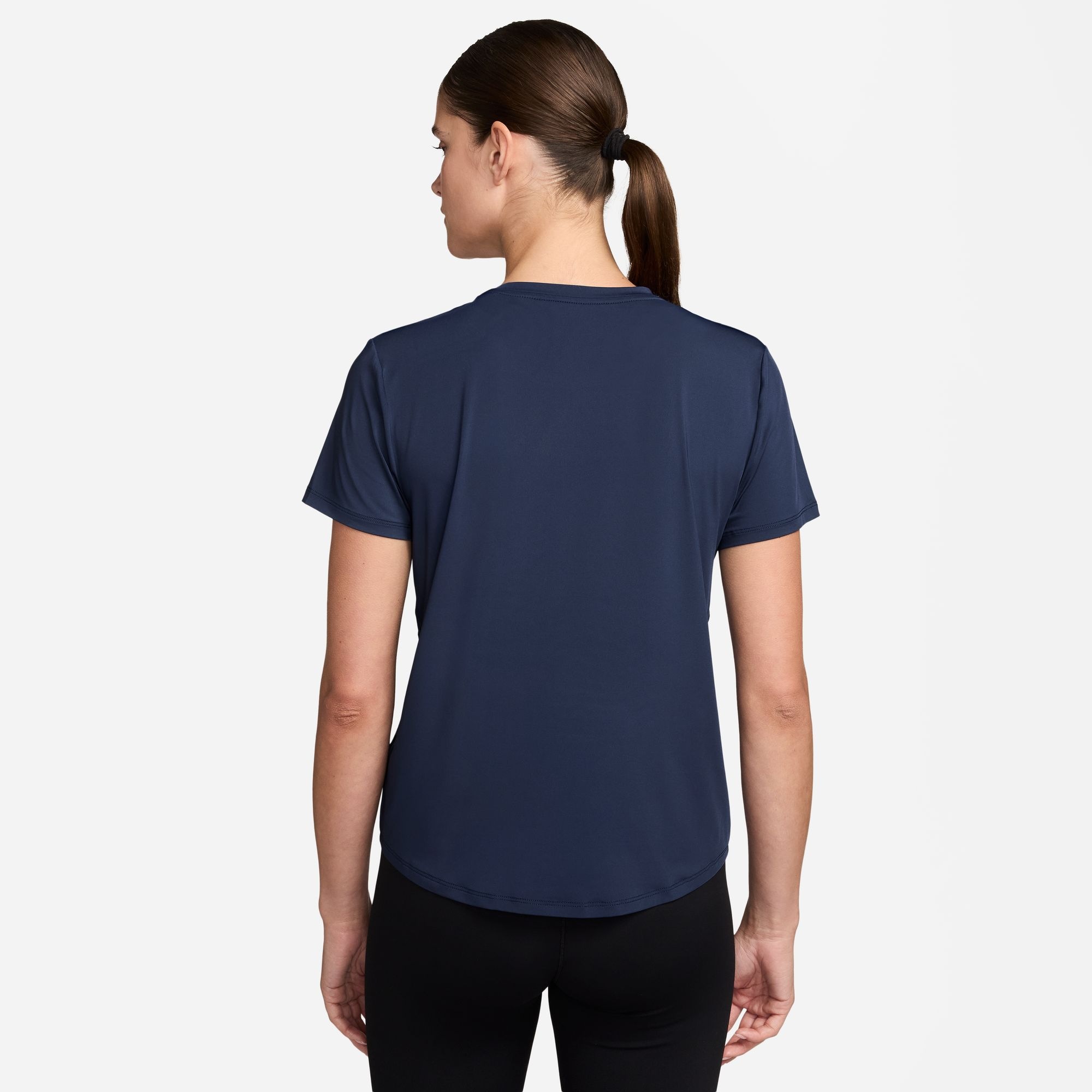 Nike T-Shirt »W NK ONE CLASSIC DF SS TOP« sportlich, Kurzarm, für Fitness und Freizeit, Rundhalsausschnitt