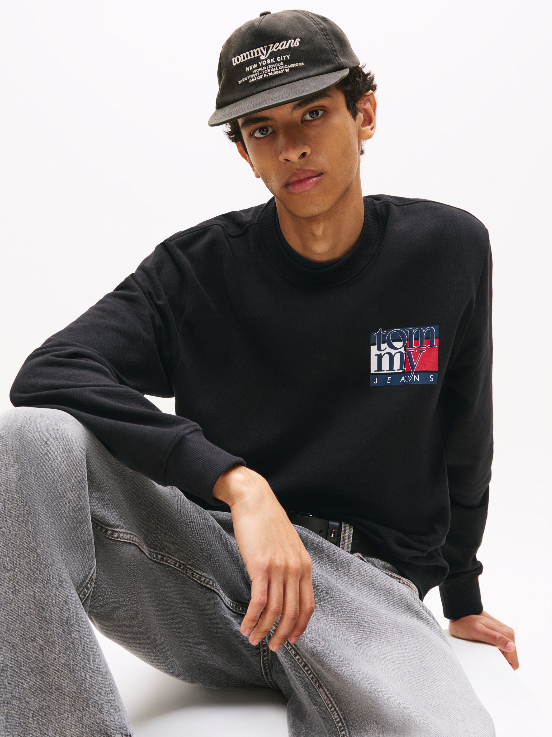 Tommy Jeans Sweatshirt »TJM RWB FLAG«, Rundhals, regular fit, Print, Rippbündchen