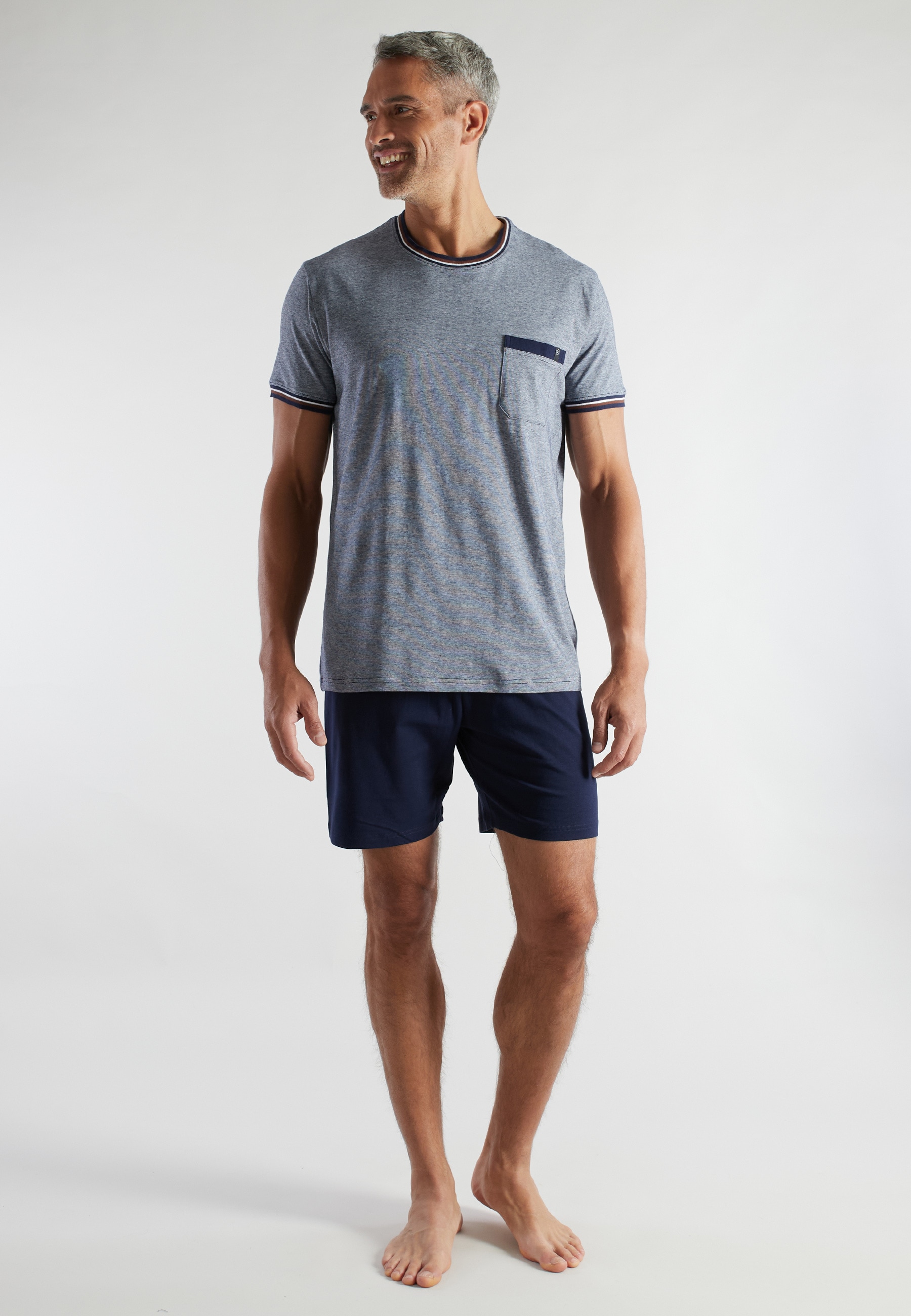 bugatti Shorty 2 Kurzarm, Rundhalsausschnitt, kurze Hose, mit Brusttasche, günstig online kaufen