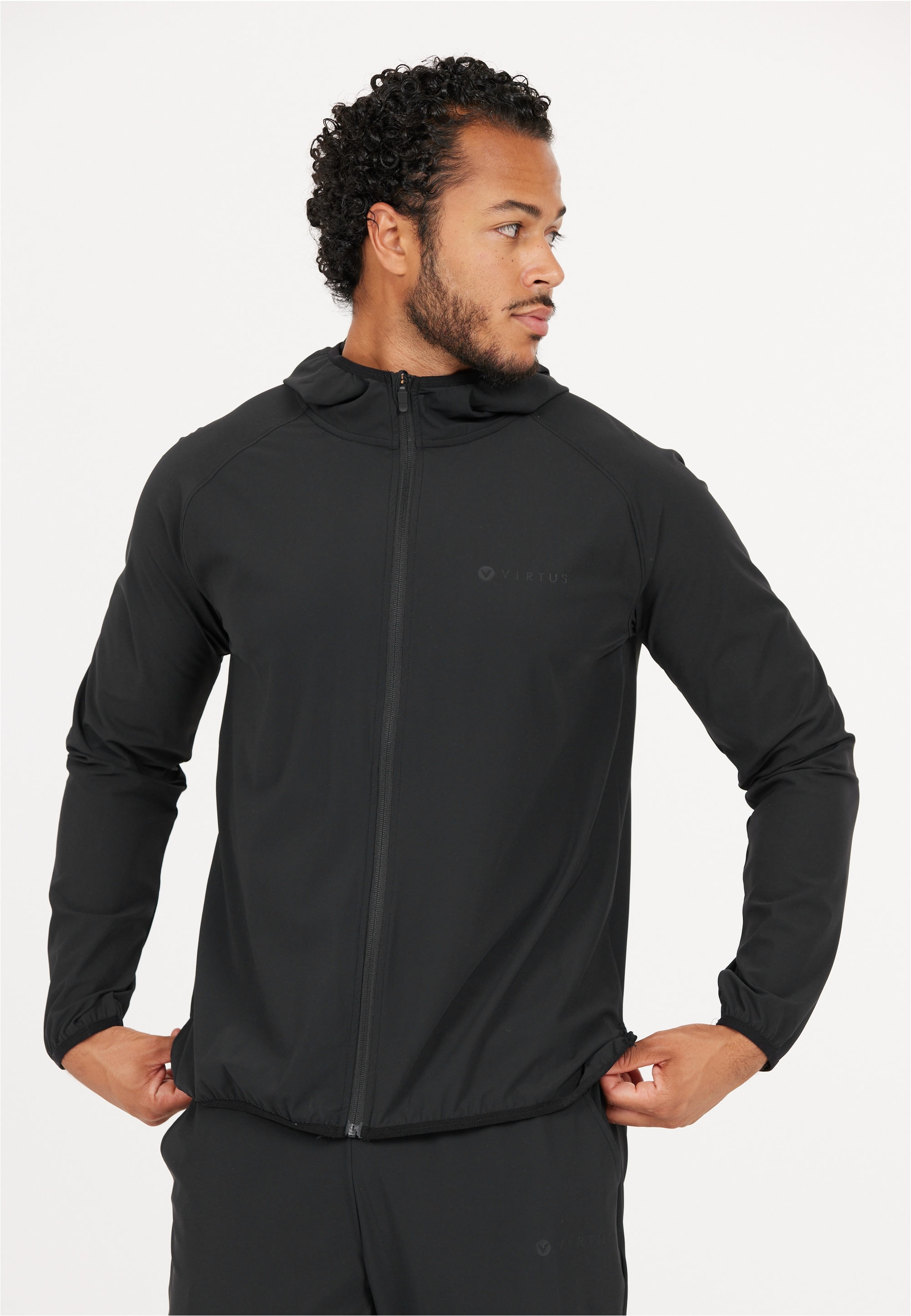 Virtus "Alonso" mit funktionaler Hyperstretch-Funktion